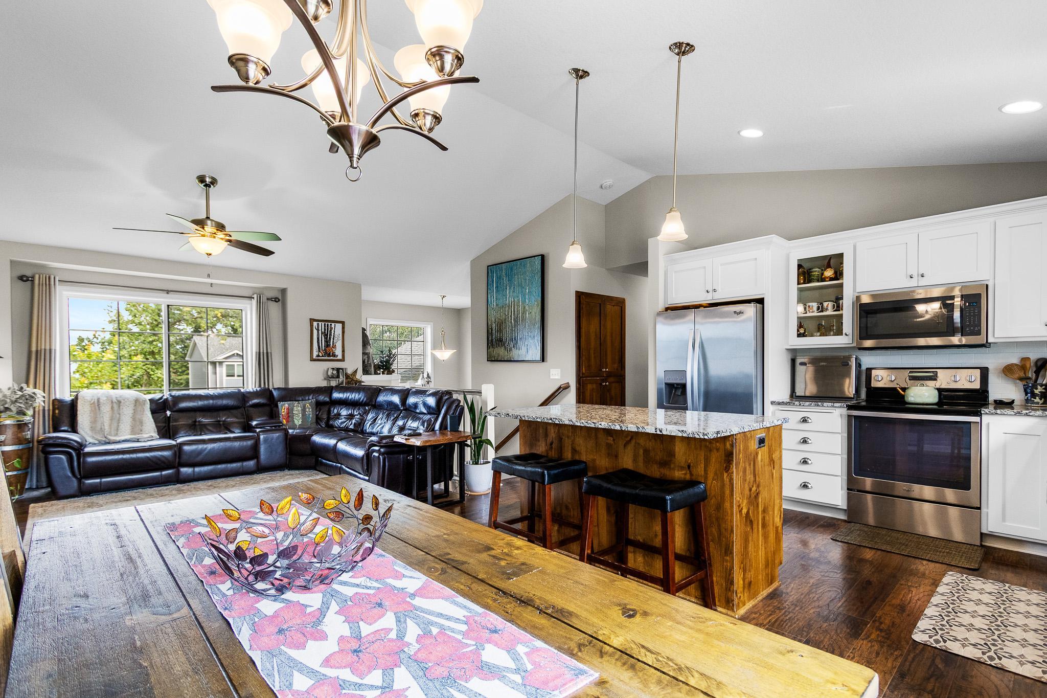 13190 10th Circle S Property Photo 7