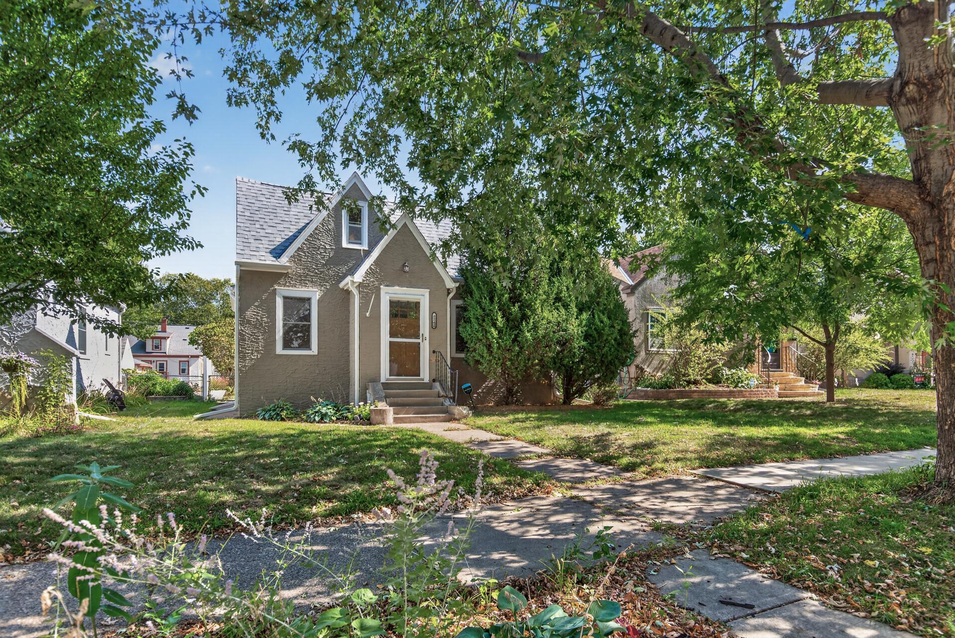 4242 Thomas Avenue N Property Photo 1
