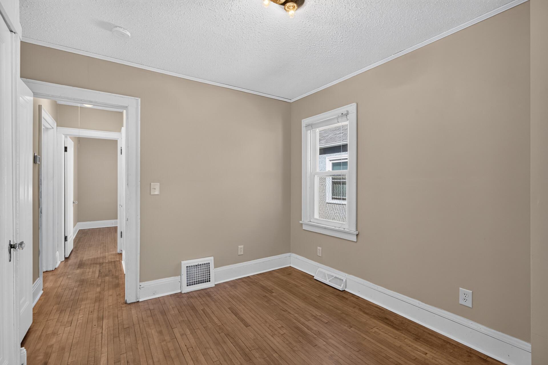 4242 Thomas Avenue N Property Photo 19