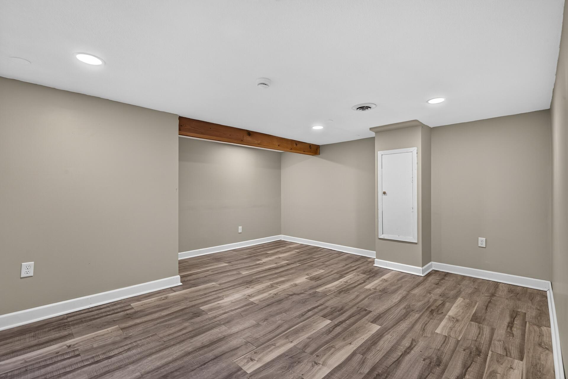 4242 Thomas Avenue N Property Photo 29