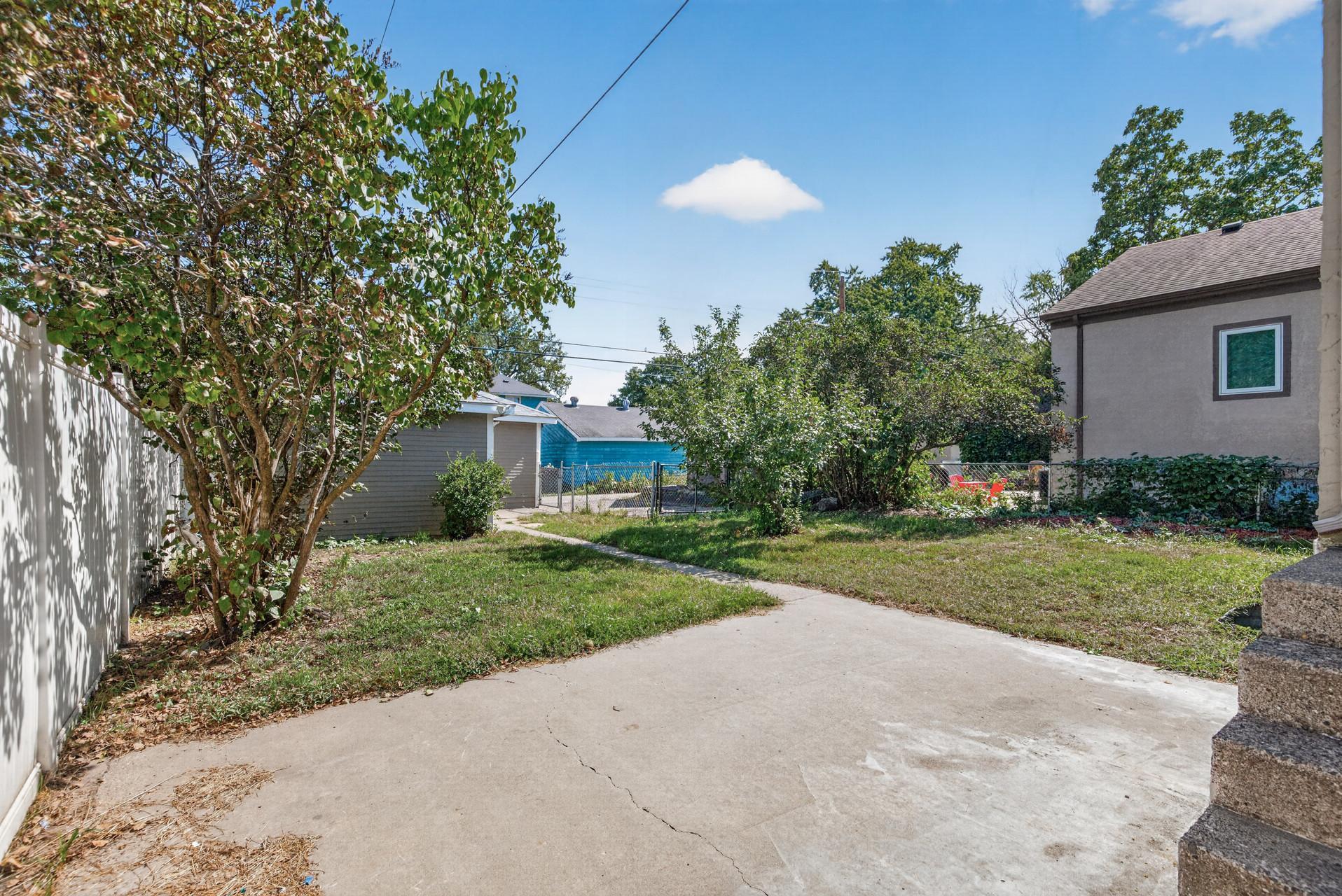 4242 Thomas Avenue N Property Photo 31