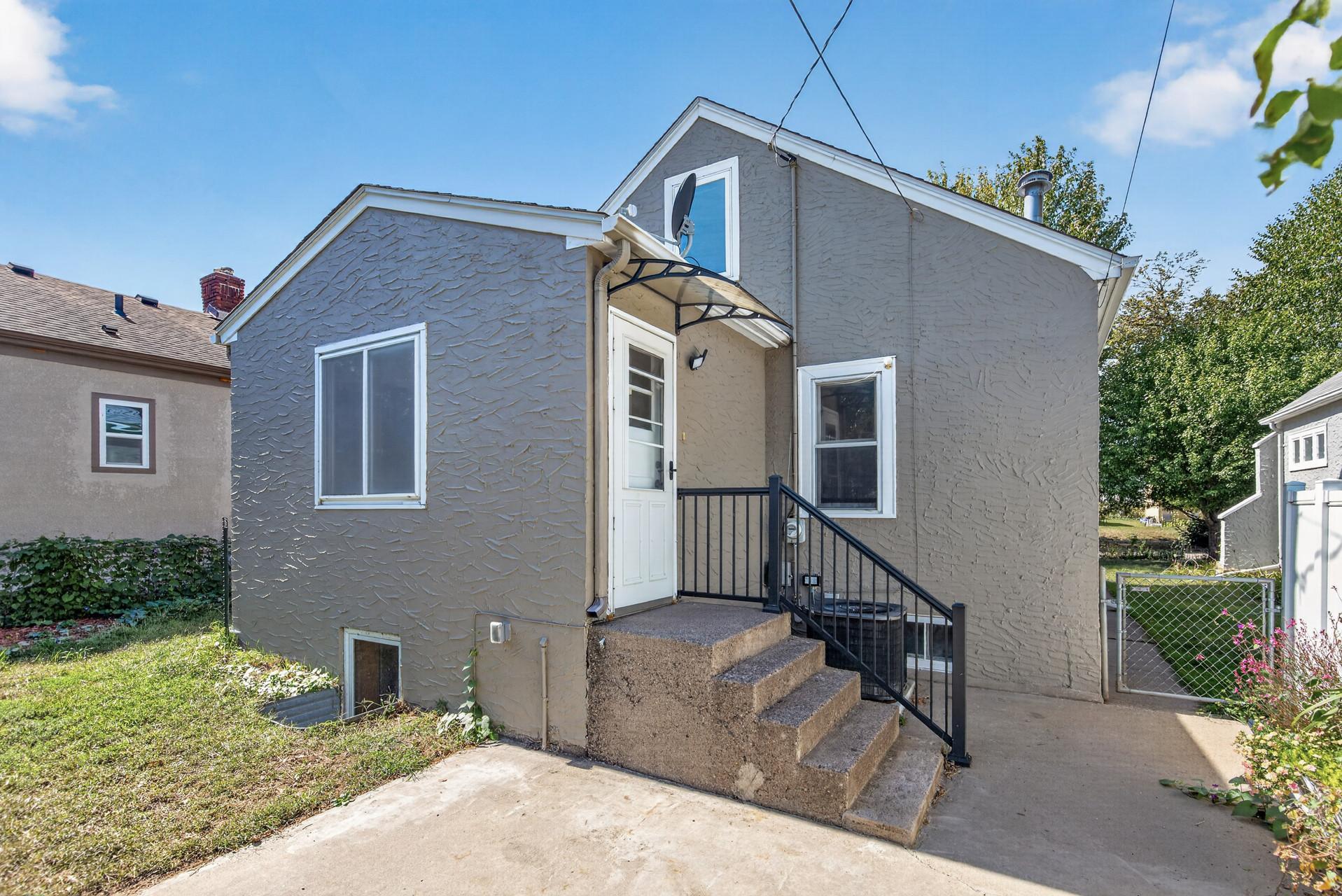4242 Thomas Avenue N Property Photo 32