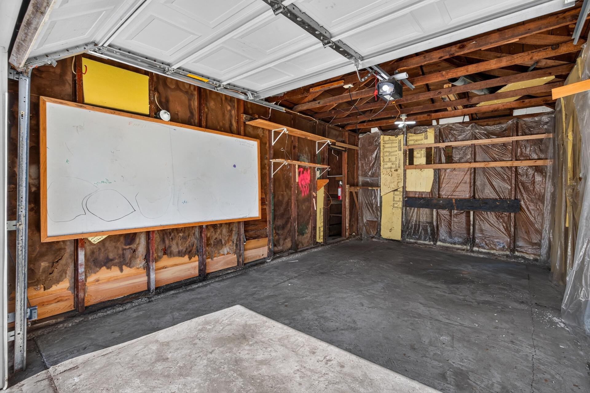 4242 Thomas Avenue N Property Photo 39