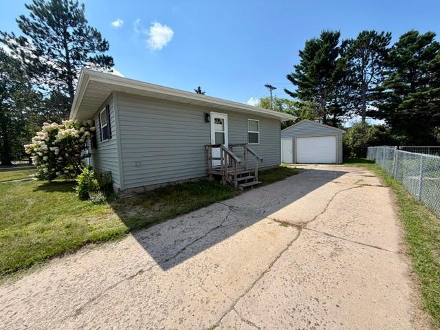 915 Ne 7th Avenue Property Photo 2
