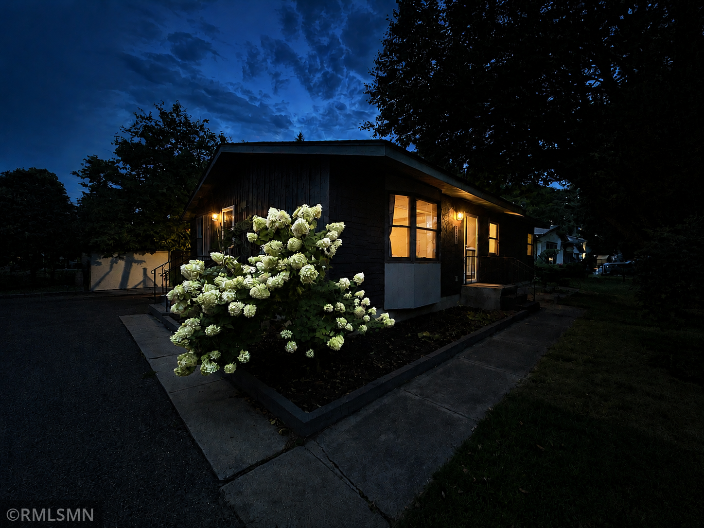 1864 8th Street Property Photo 1
