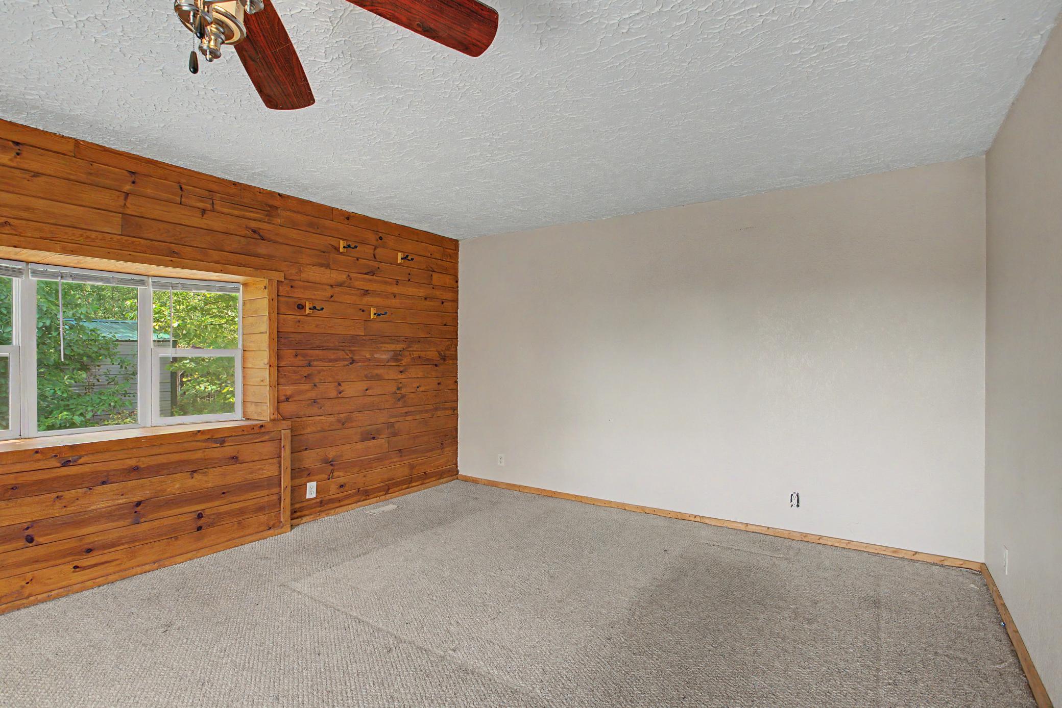 37981 Southfork Road Property Photo 22