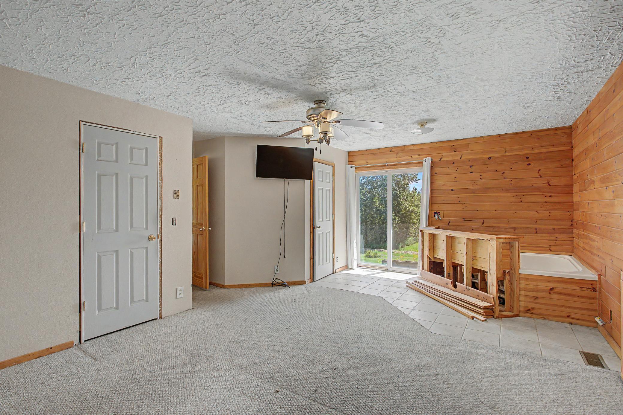 37981 Southfork Road Property Photo 23