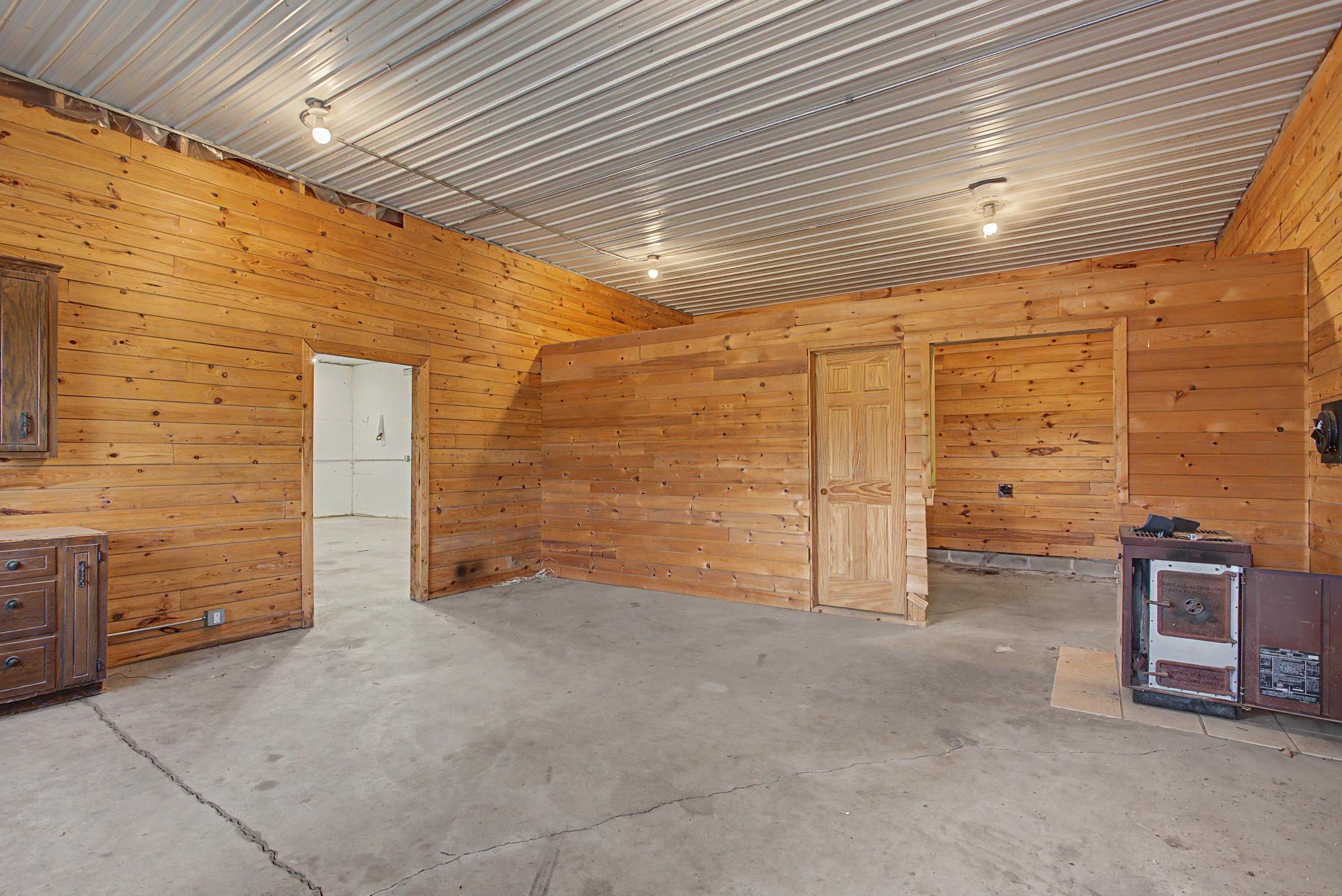 37981 Southfork Road Property Photo 45