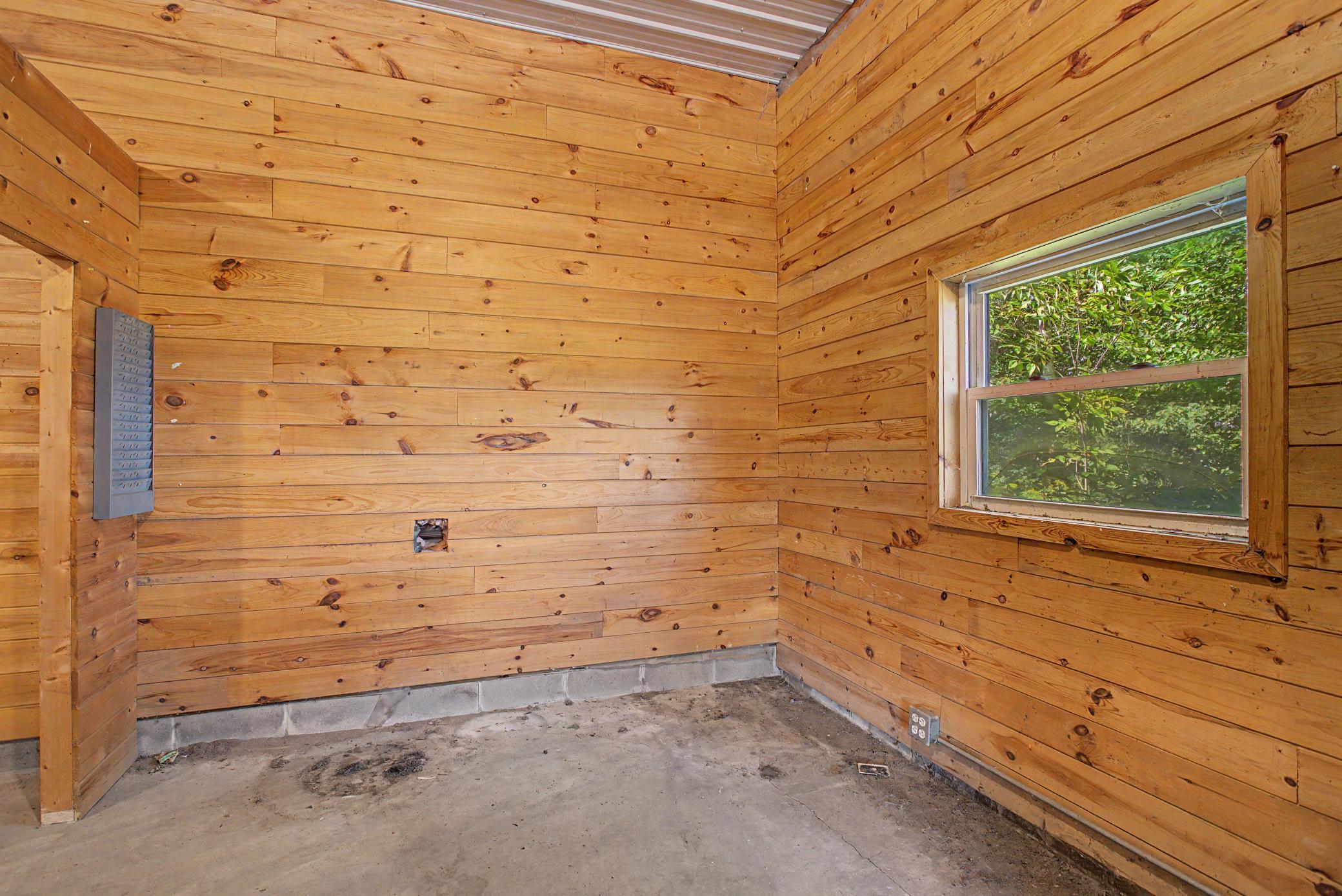 37981 Southfork Road Property Photo 47