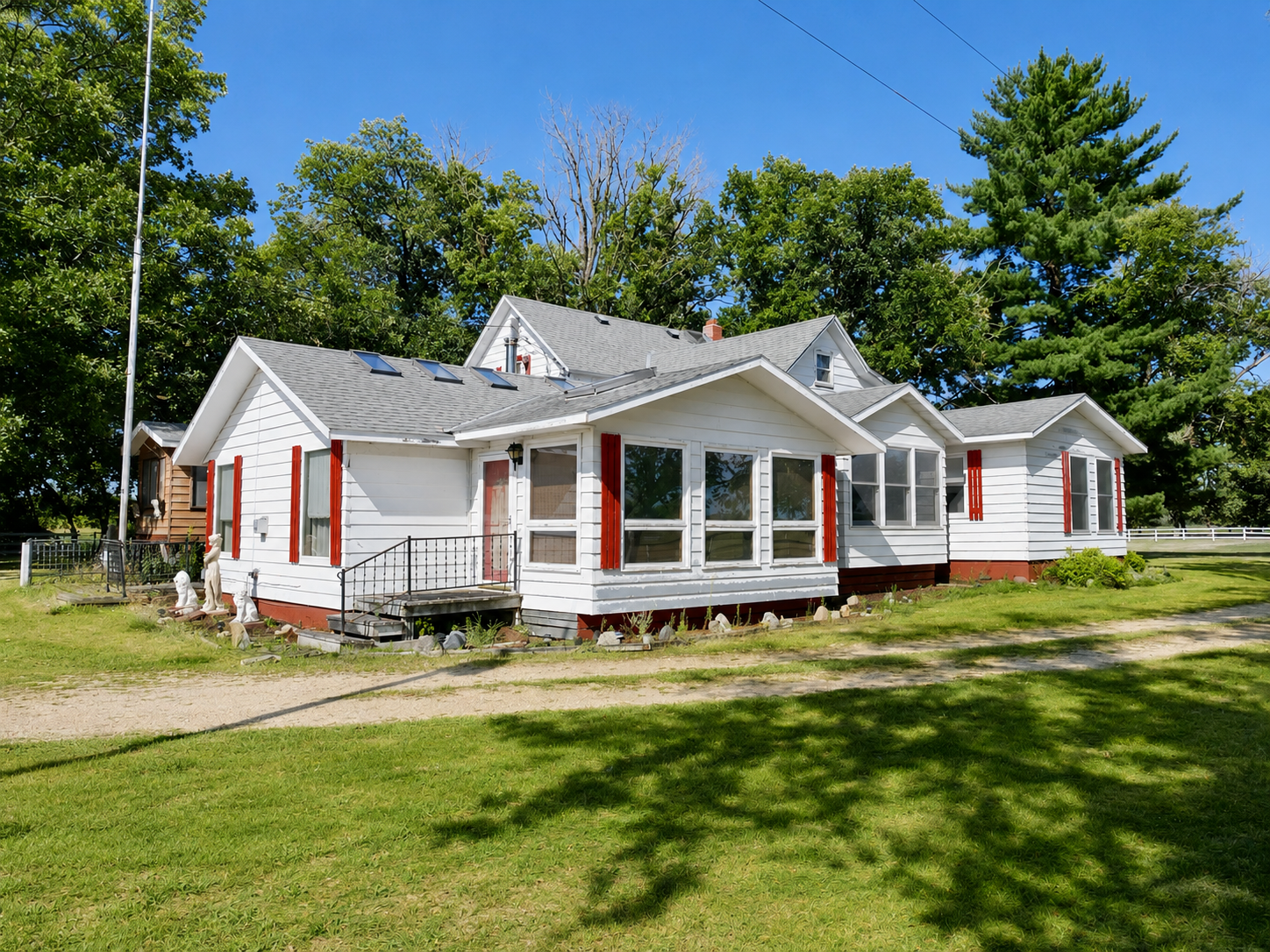 29201 County Highway 75 Property Photo 8