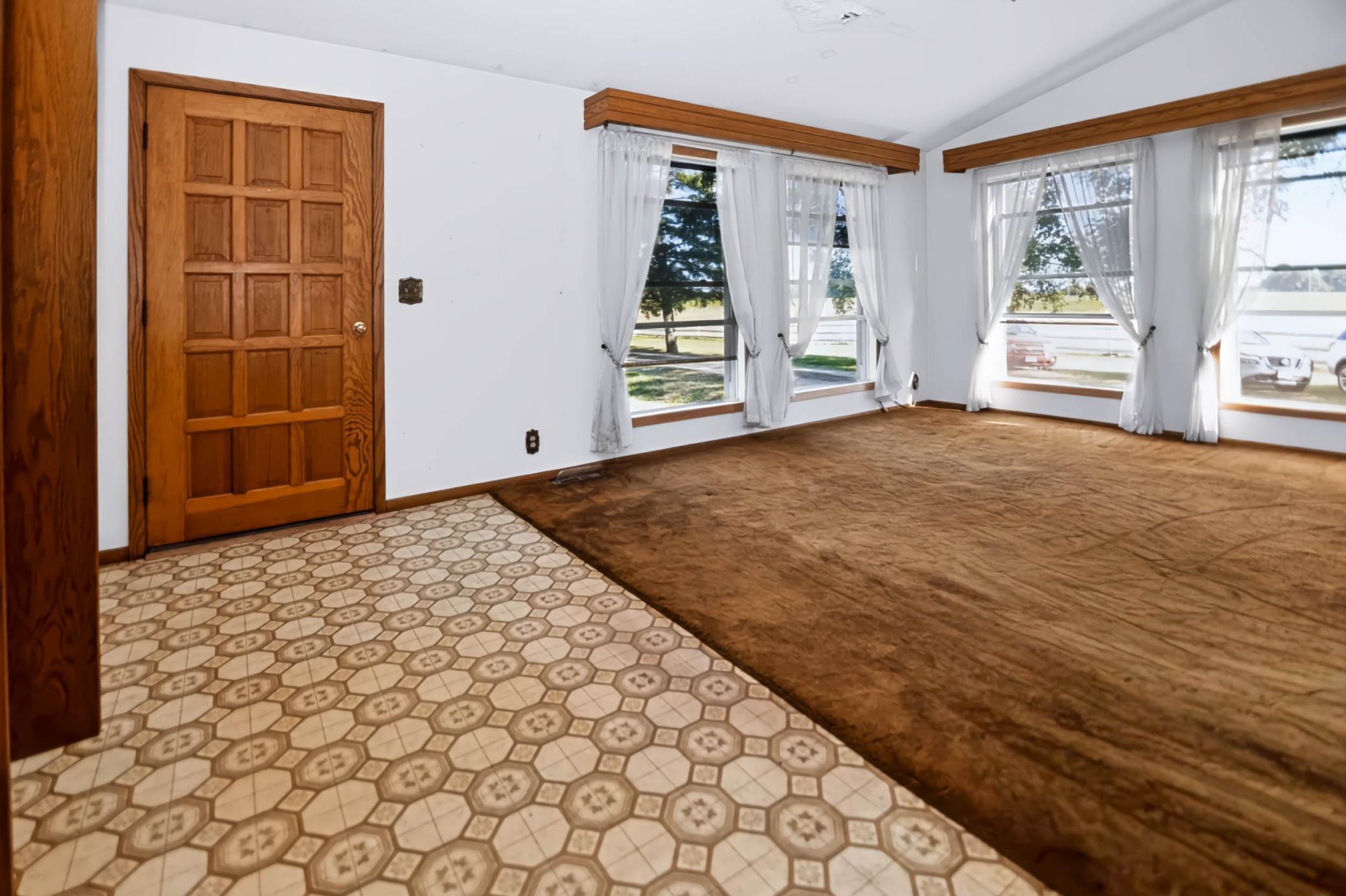 29201 County Highway 75 Property Photo 42