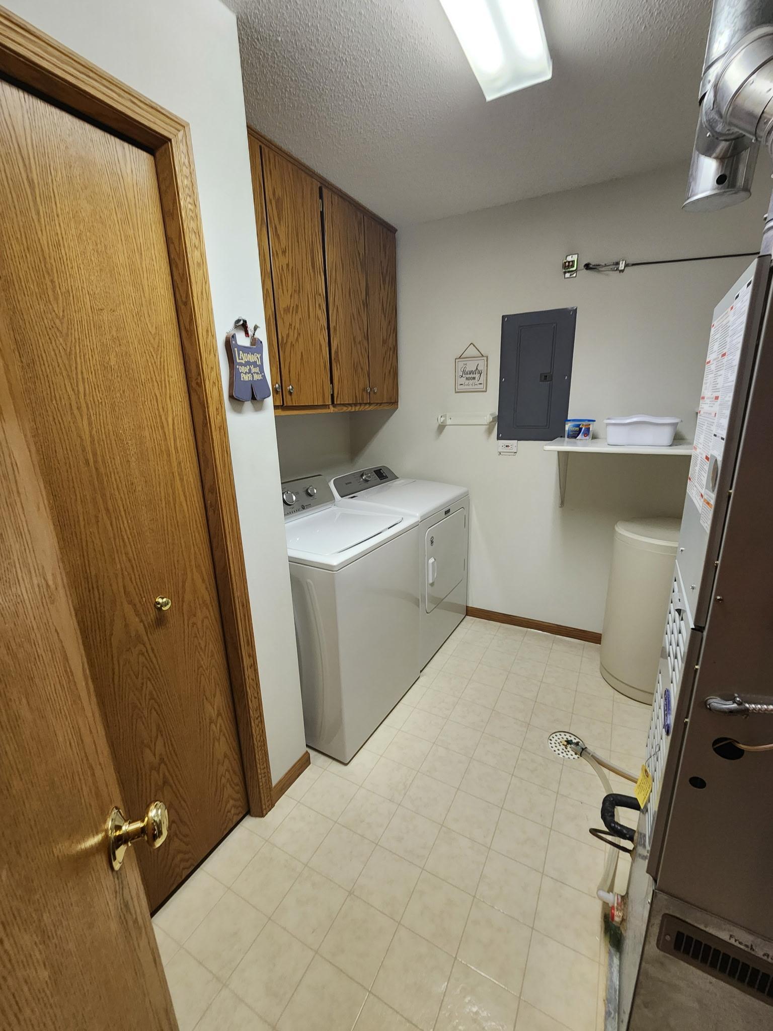 707 Ochotto Lake Drive Property Photo 8