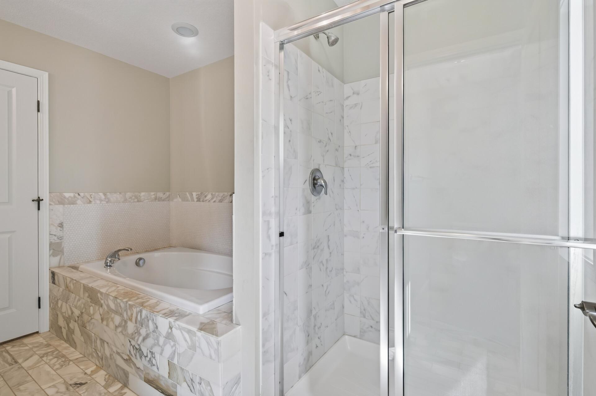 1545 Maple Place Property Photo 32