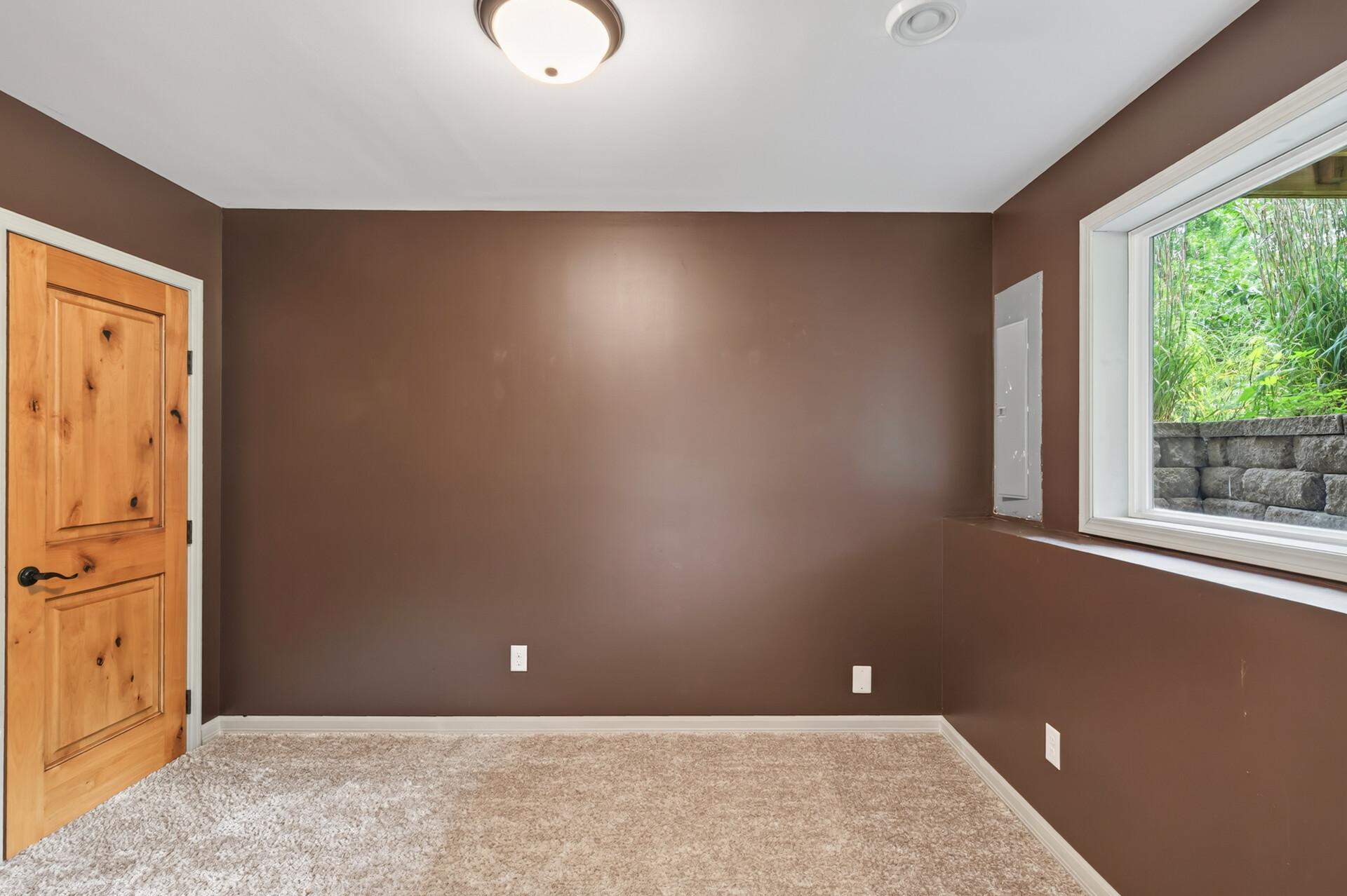 1545 Maple Place Property Photo 45