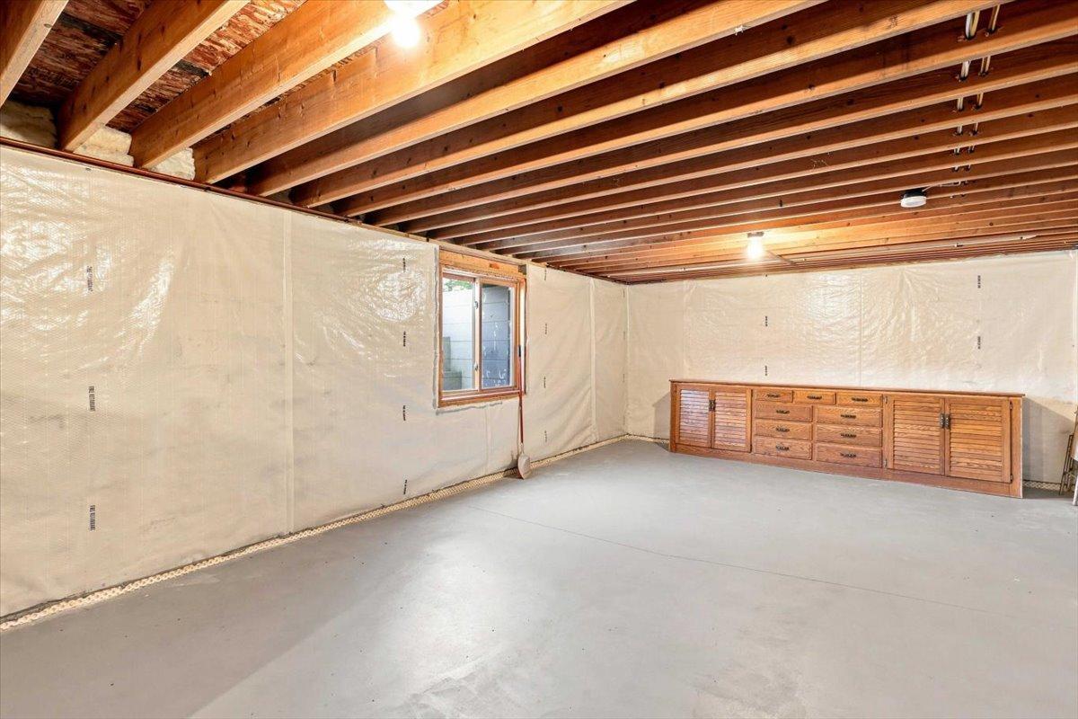 2094 220th Avenue Property Photo 27