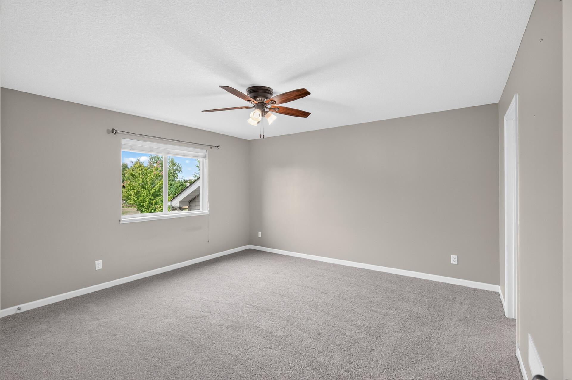930 Meadows Boulevard Property Photo 9