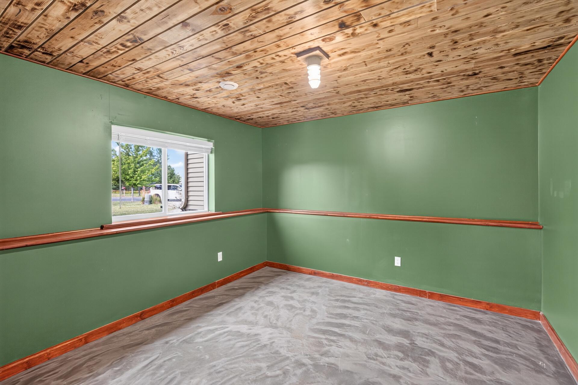930 Meadows Boulevard Property Photo 26