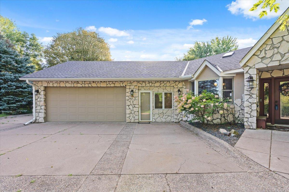 31813 Lakeway Drive Ne Property Photo 3