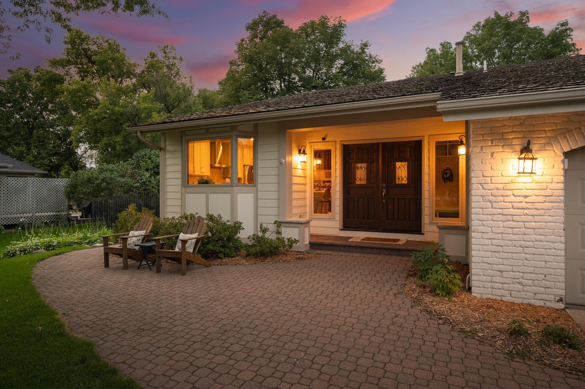 12510 Overlook Road Property Photo 2