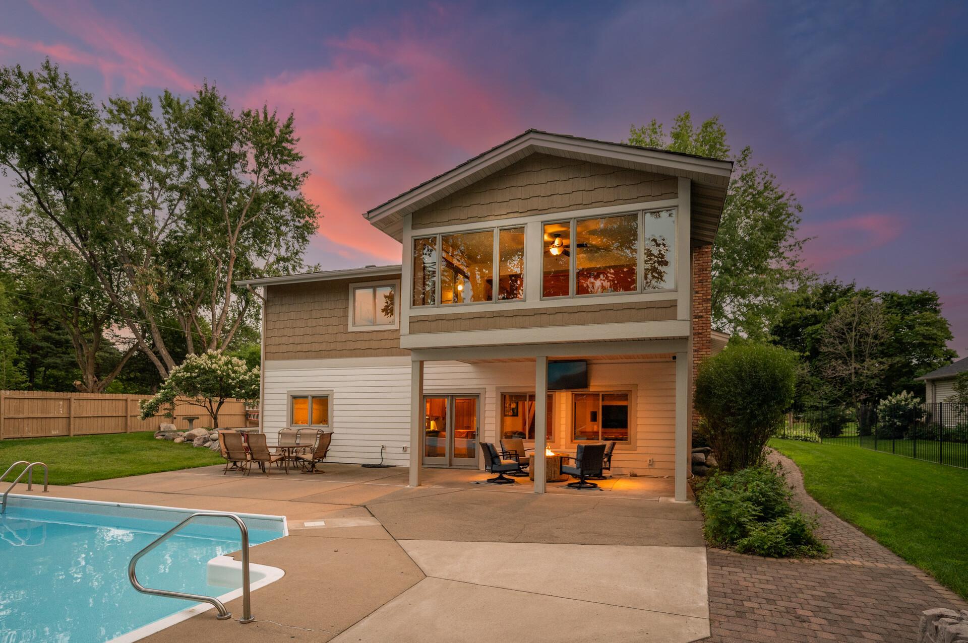 12510 Overlook Road Property Photo 5