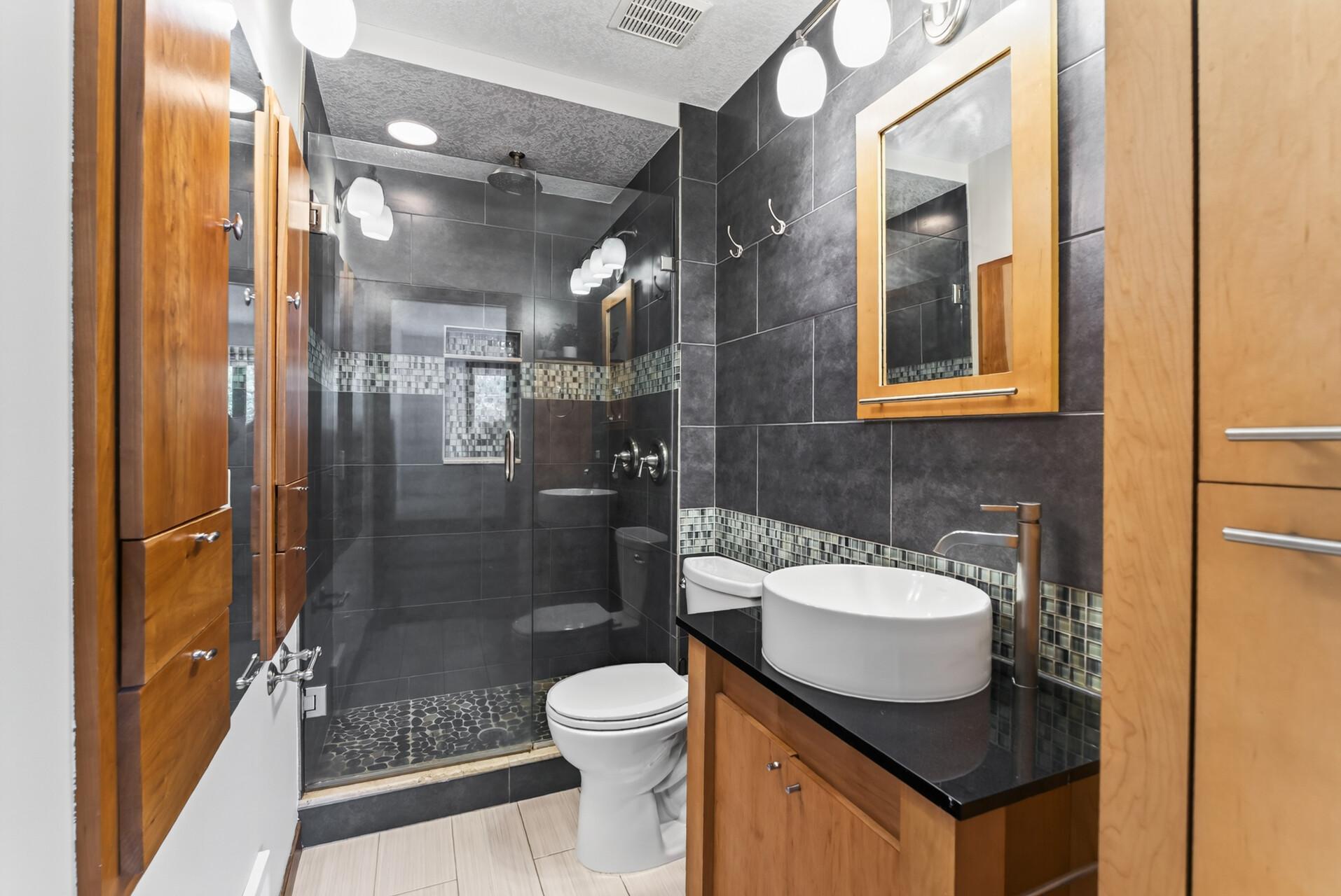 12510 Overlook Road Property Photo 43
