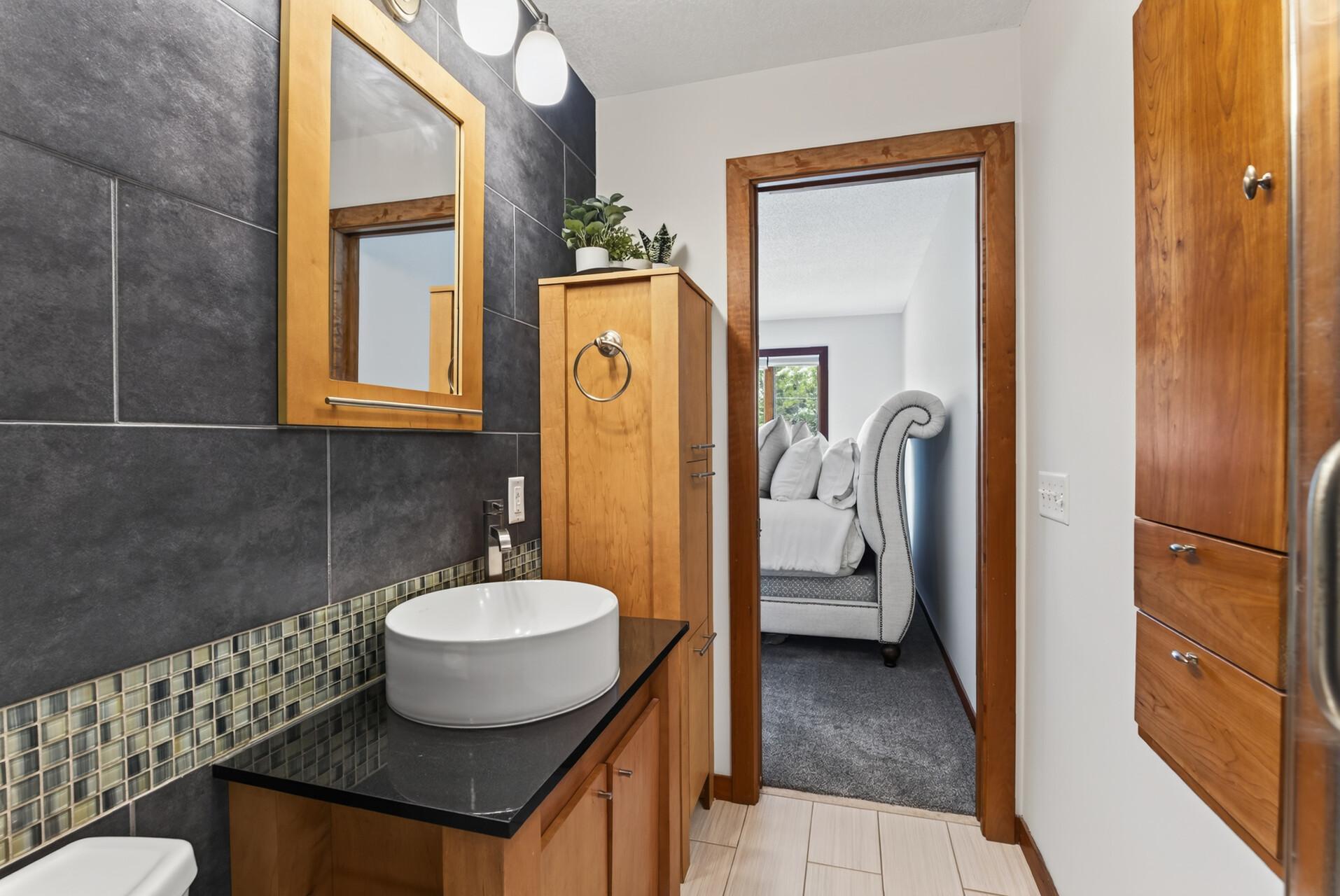 12510 Overlook Road Property Photo 44