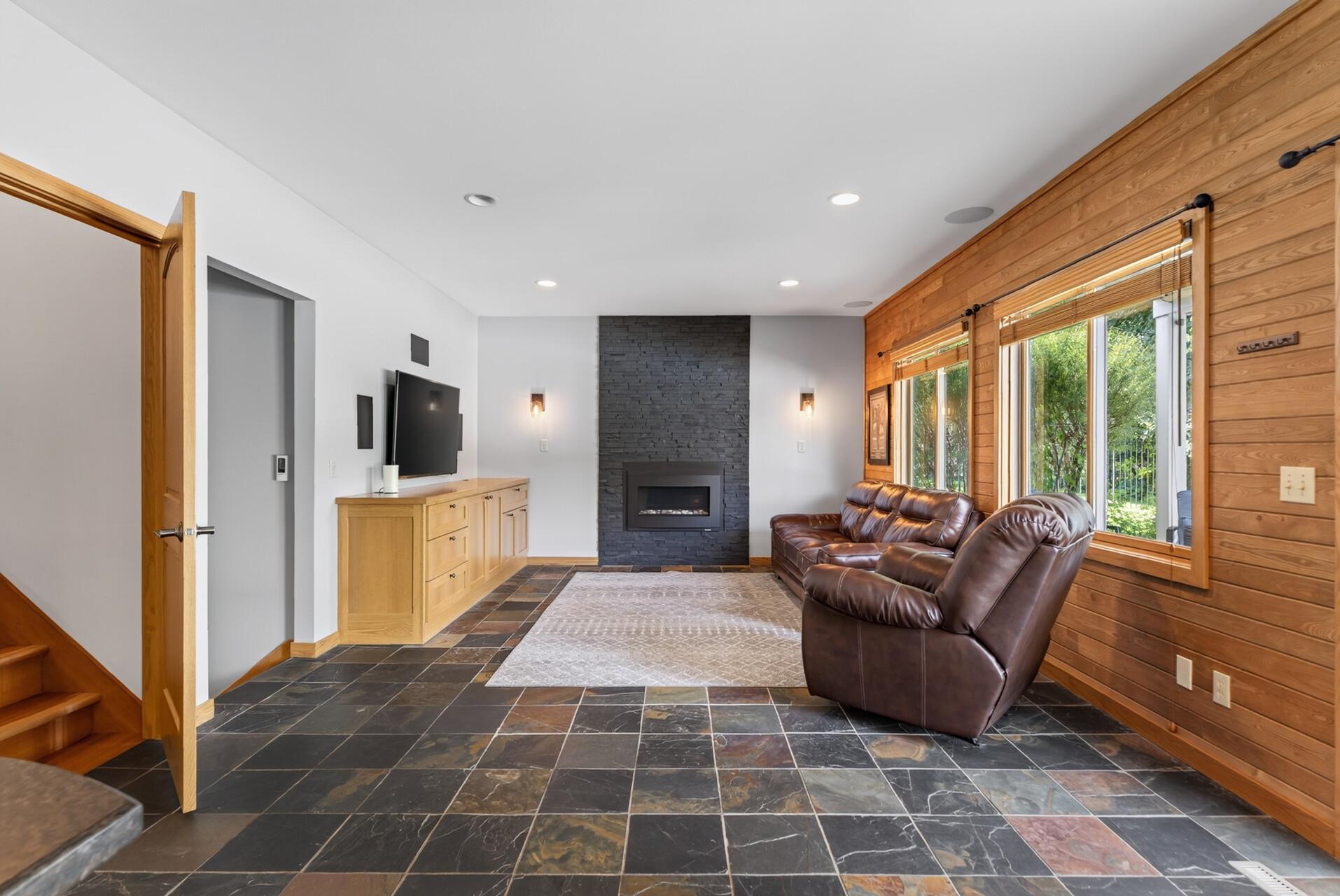 12510 Overlook Road Property Photo 53