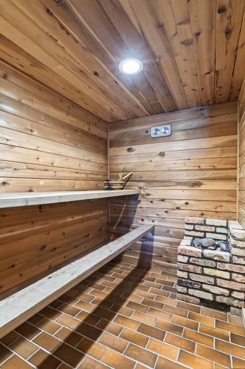 12510 Overlook Road Property Photo 59
