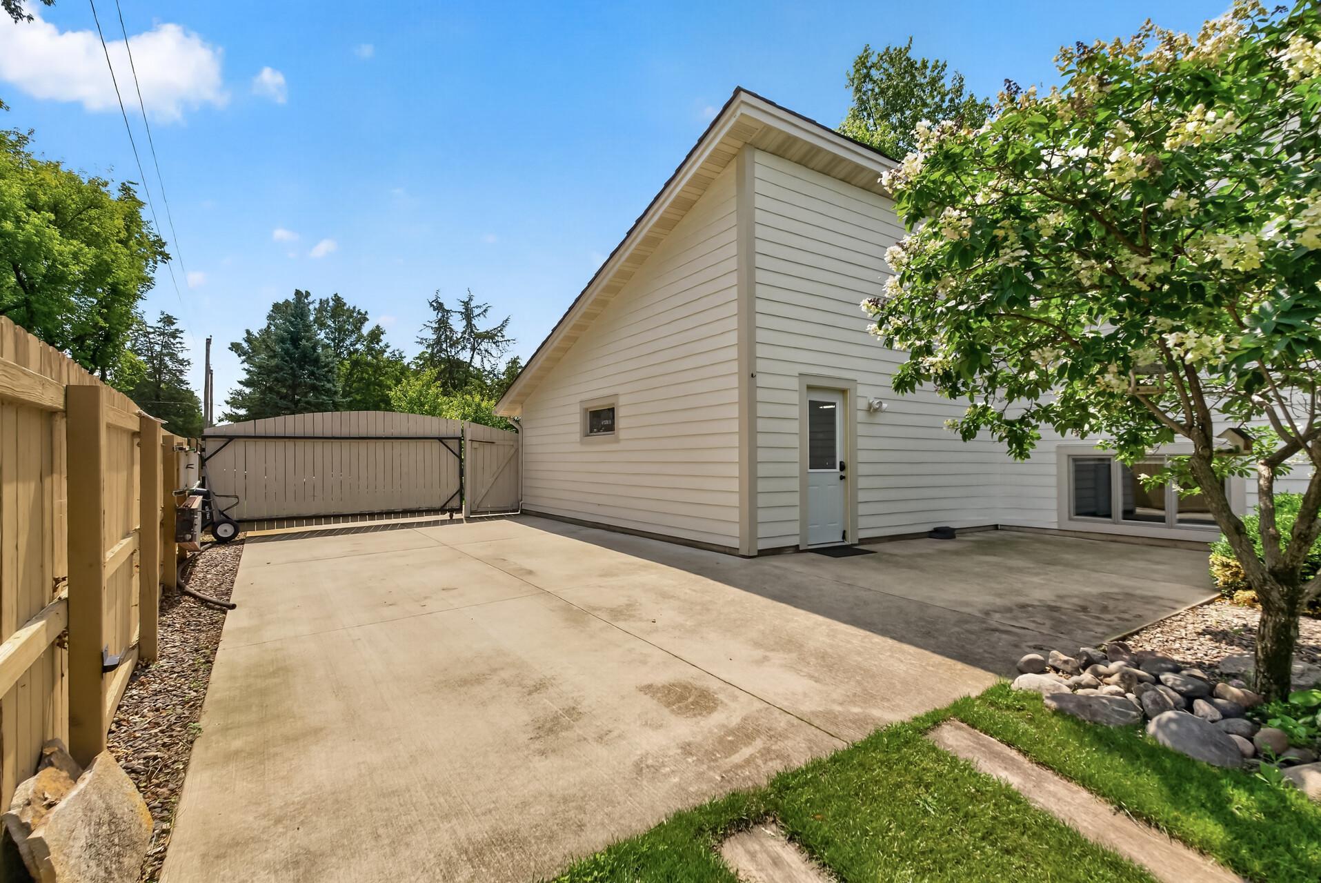 12510 Overlook Road Property Photo 74
