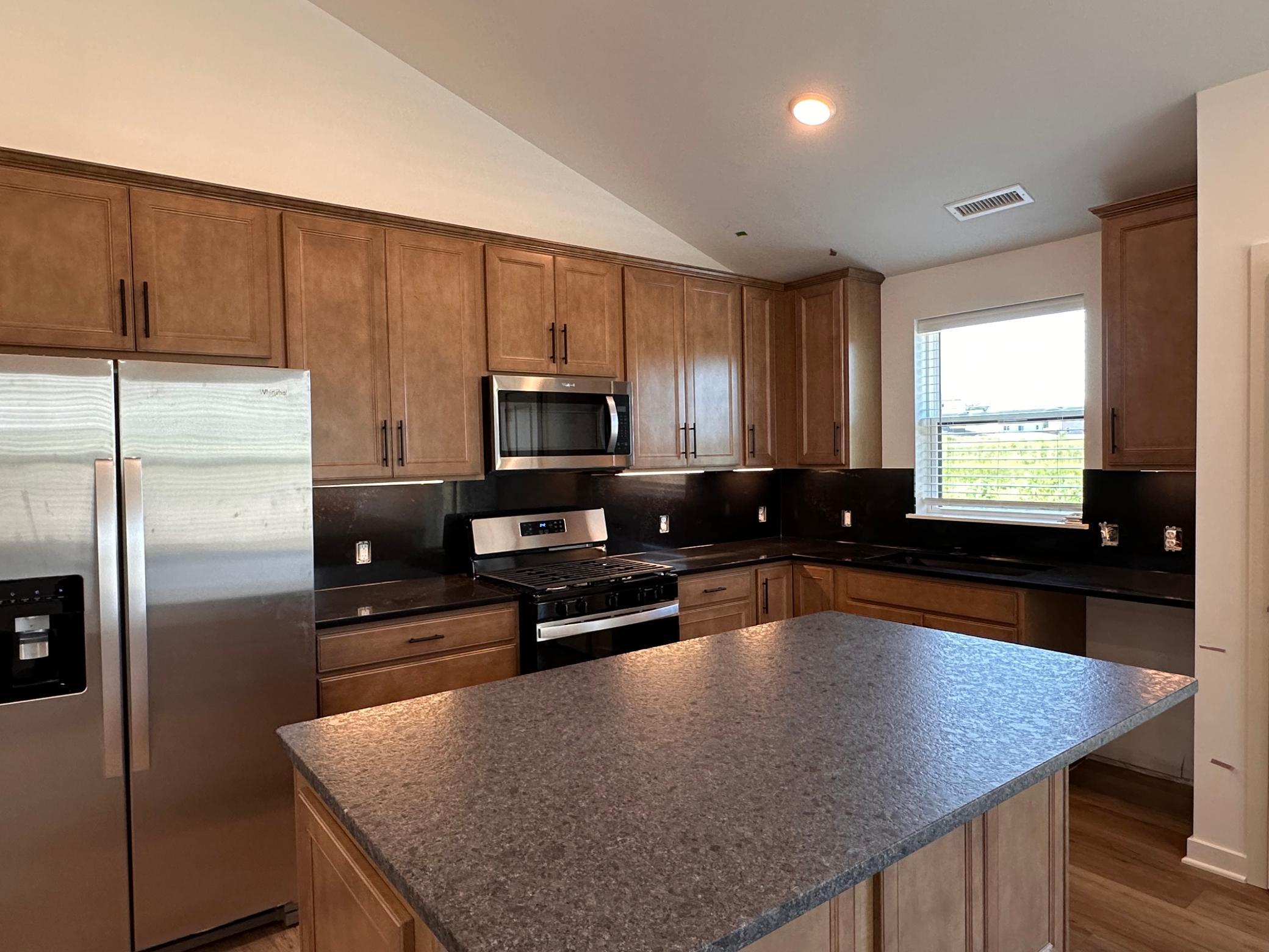 1652 Lund Way Property Photo 7