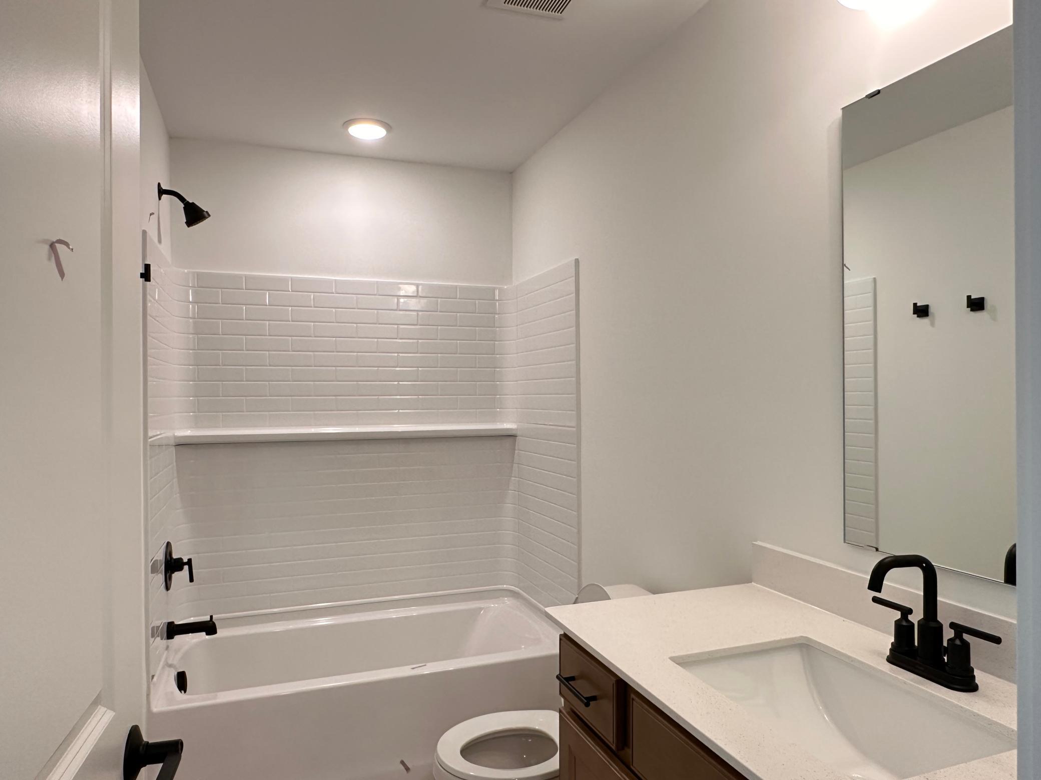 1652 Lund Way Property Photo 8