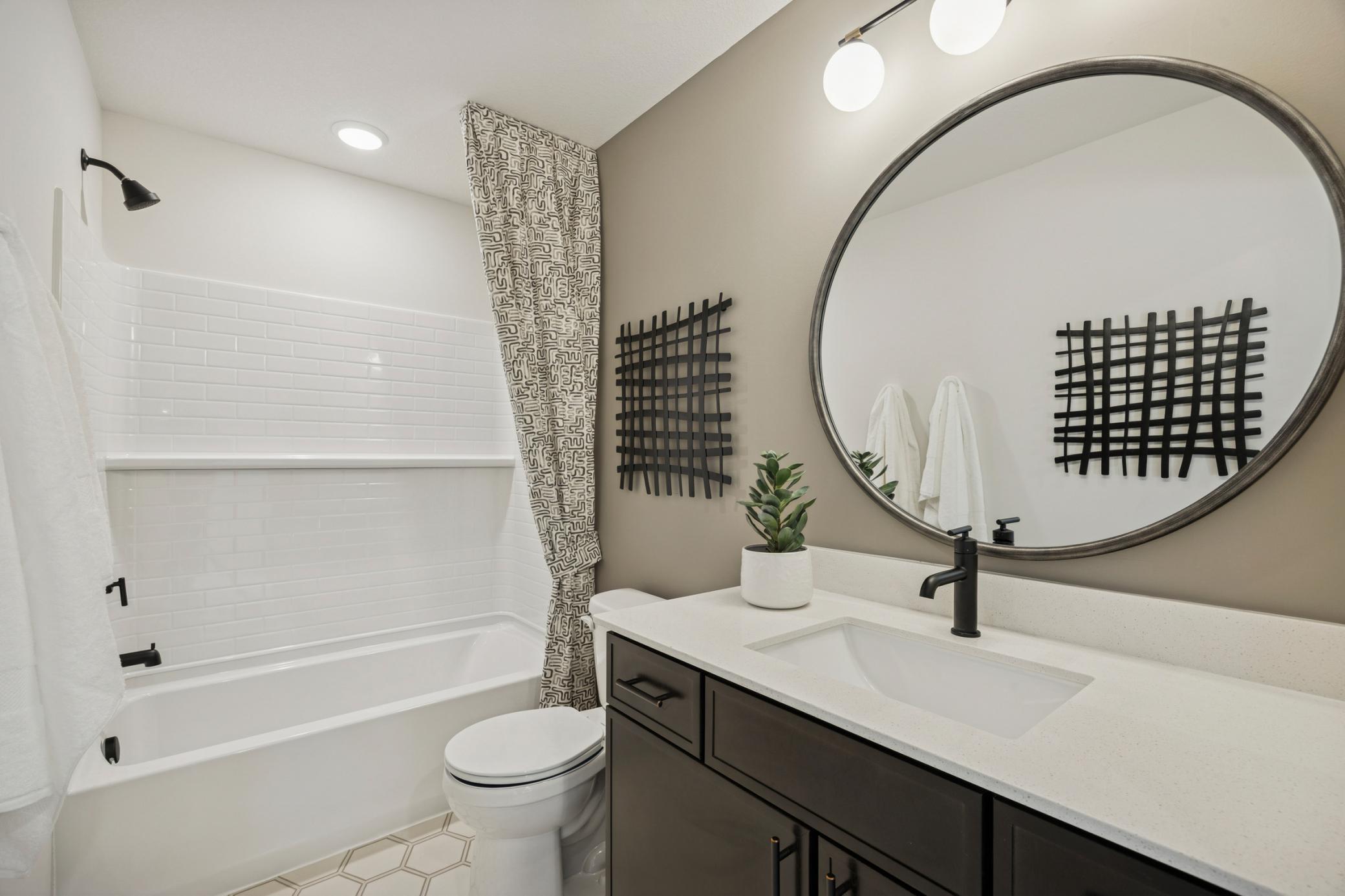 1640 Lund Way Property Photo 12