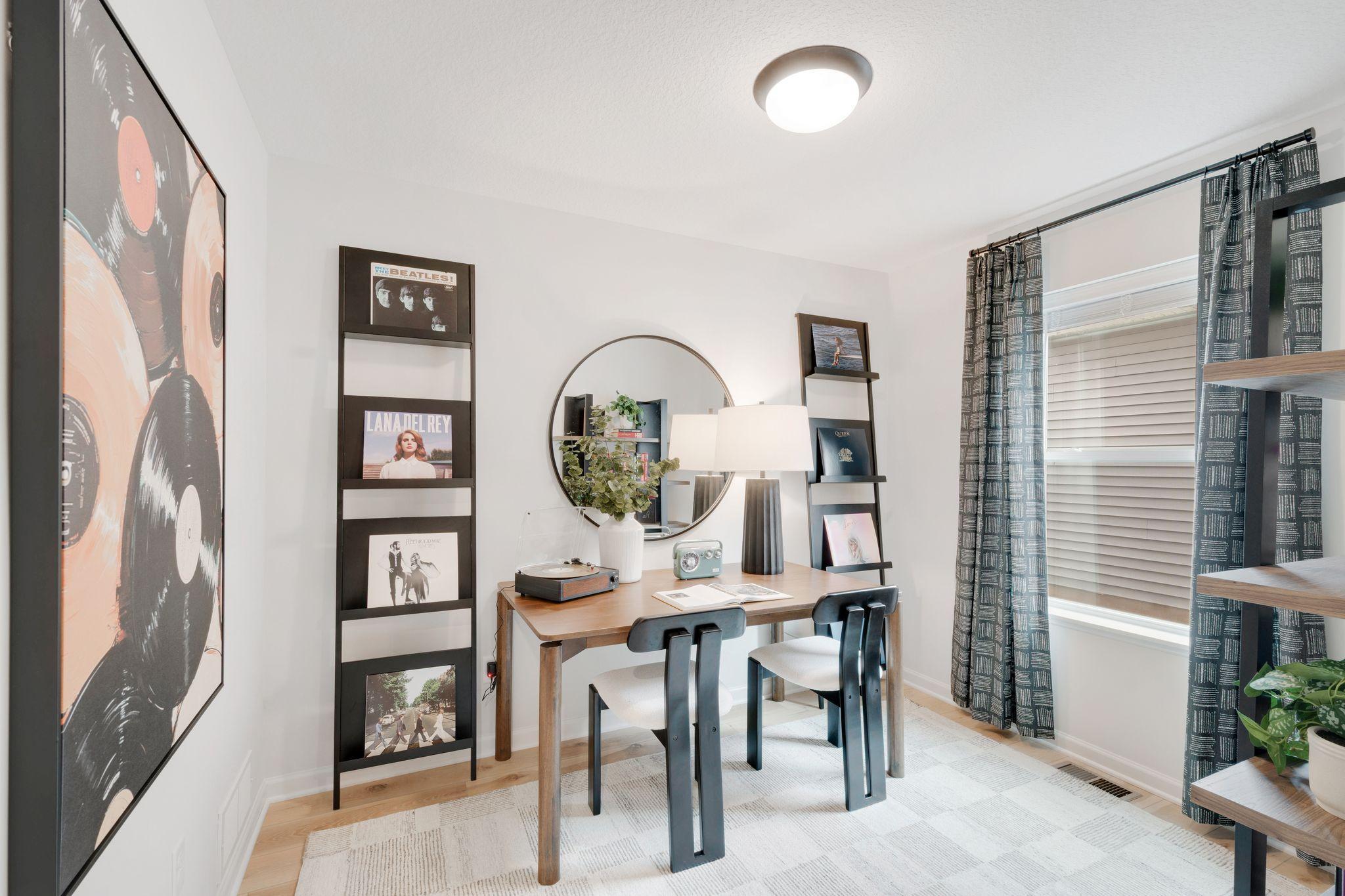 1157 Annagaire Curve Property Photo 5