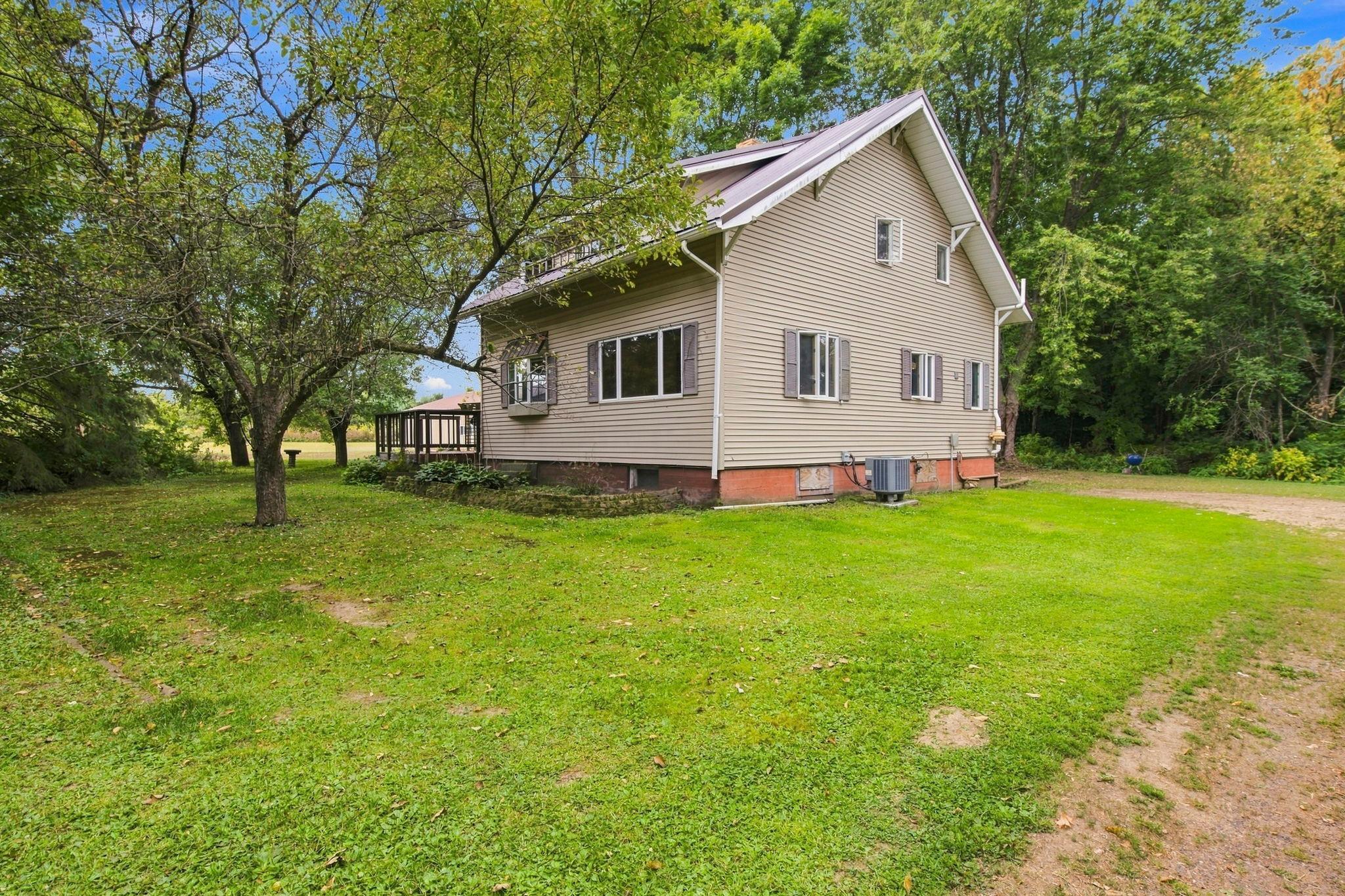 2079 Wi-35 Property Photo 1