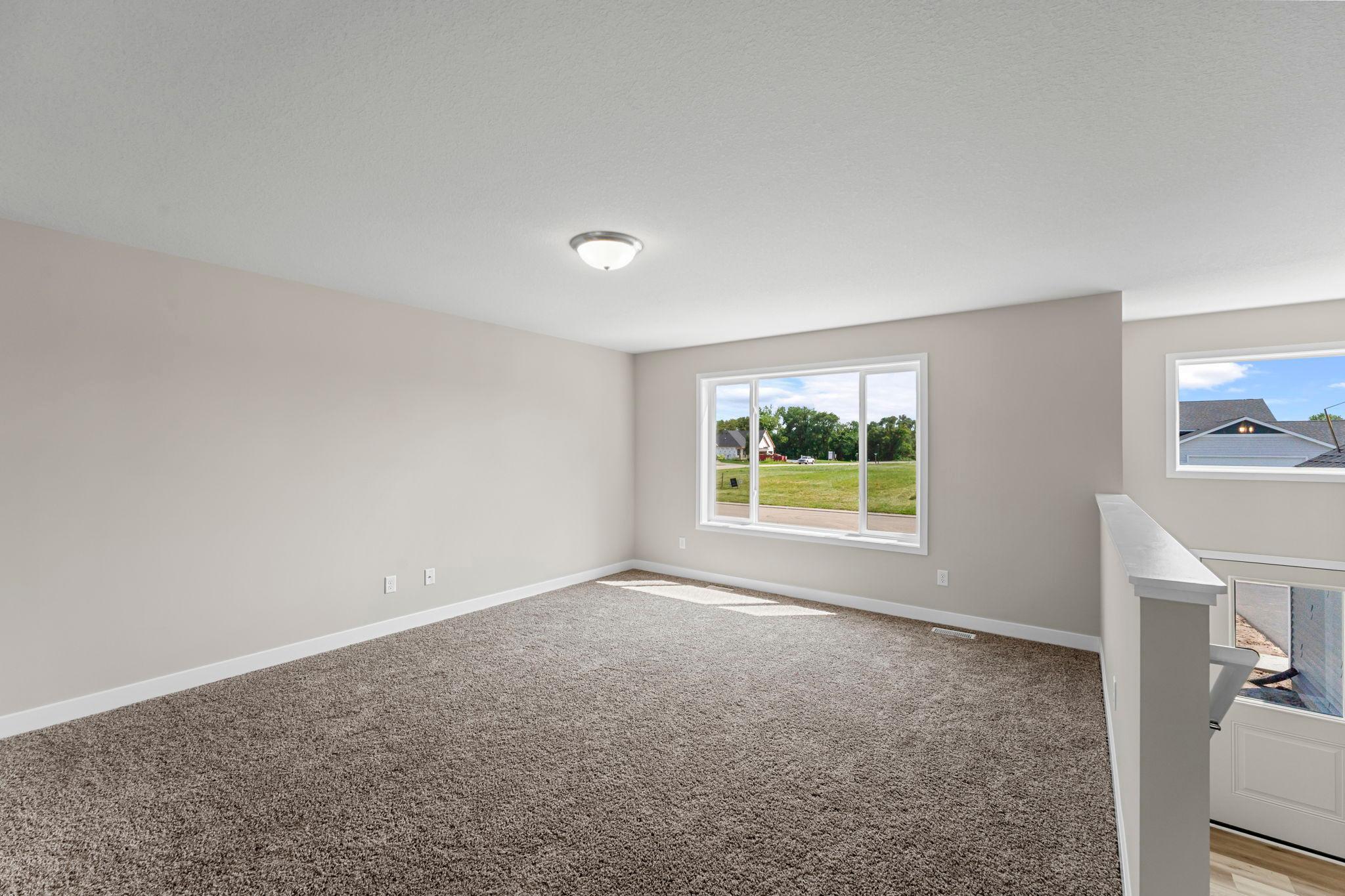 2145 Violet Lane Property Photo 3