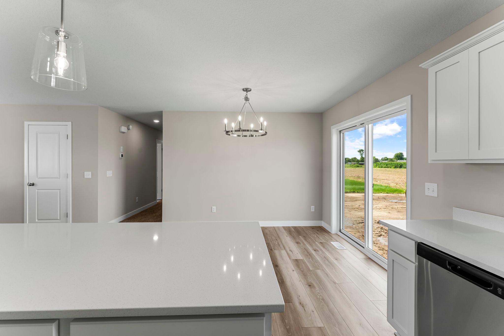 2145 Violet Lane Property Photo 8