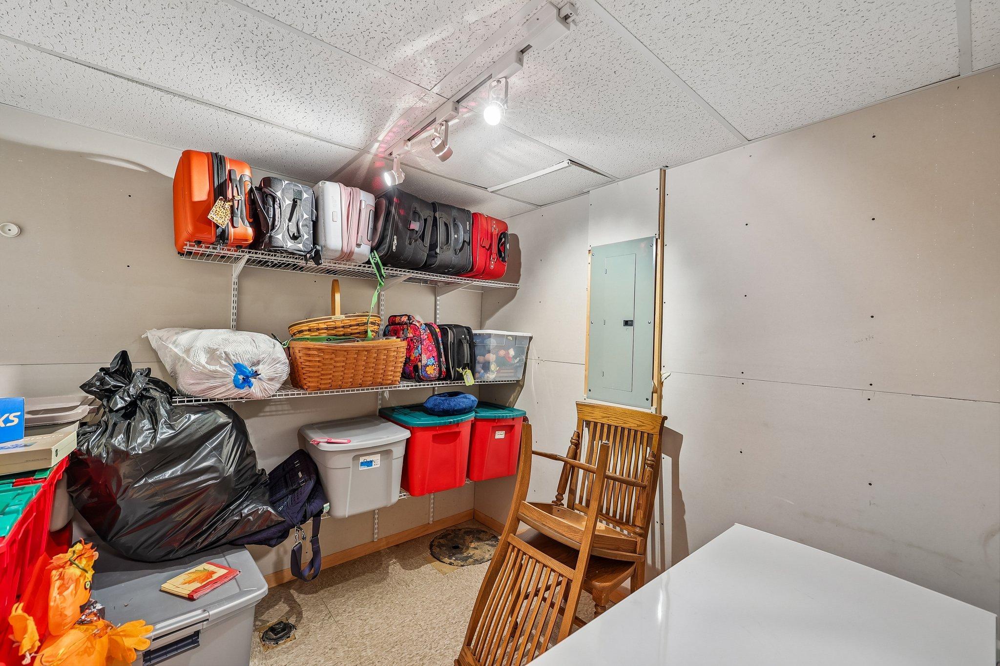 961 Coneflower Court Property Photo 33