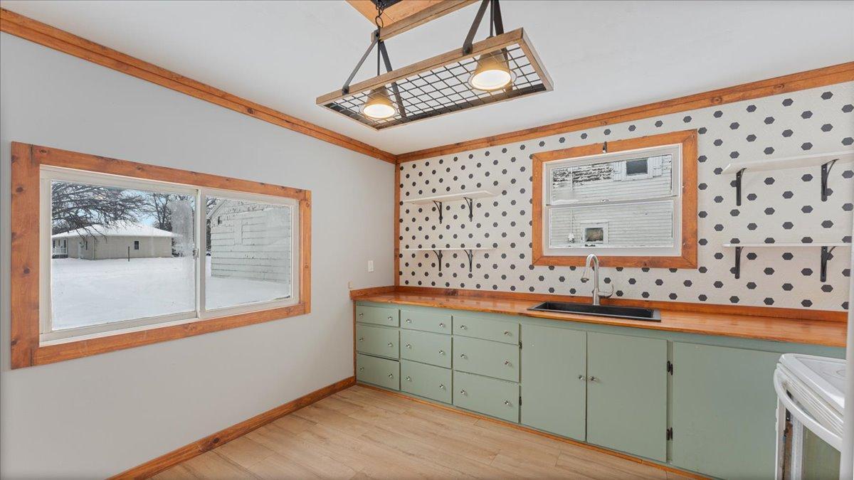 604 Atlantic Avenue N Property Photo 7