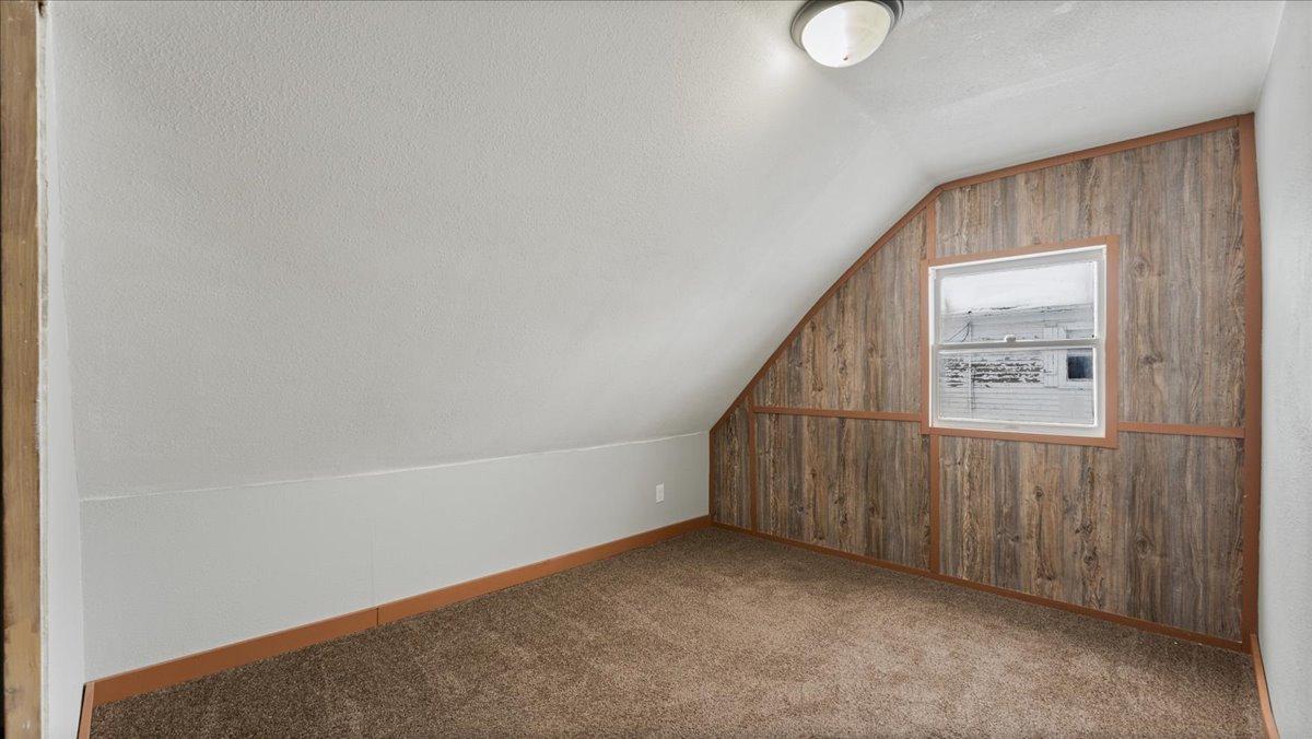 604 Atlantic Avenue N Property Photo 19