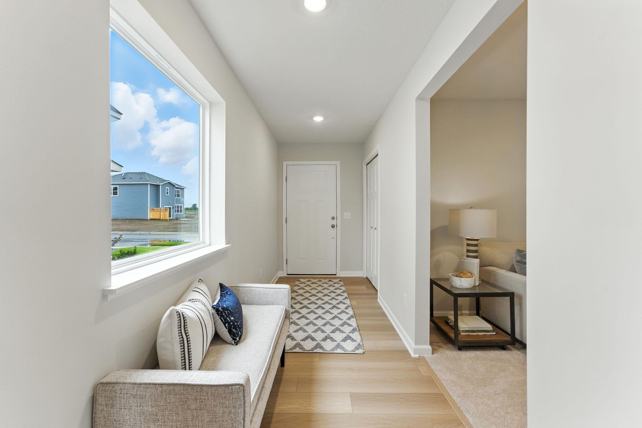 709 Stone Arch Way Property Photo 10