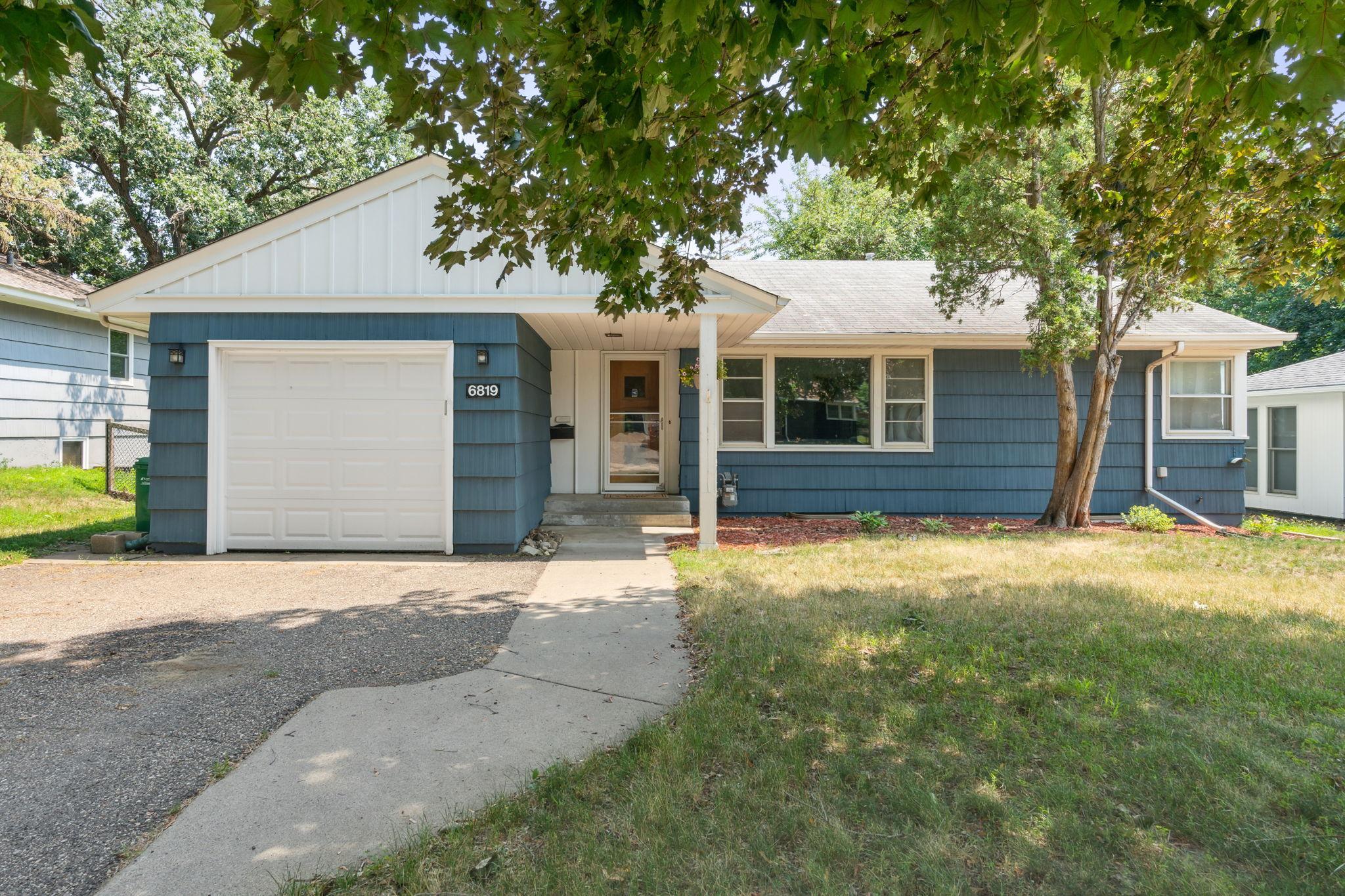 6819 Eliot View Road Property Photo 1