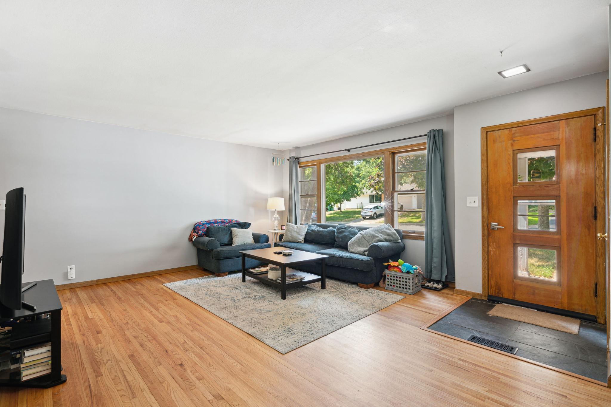 6819 Eliot View Road Property Photo 5