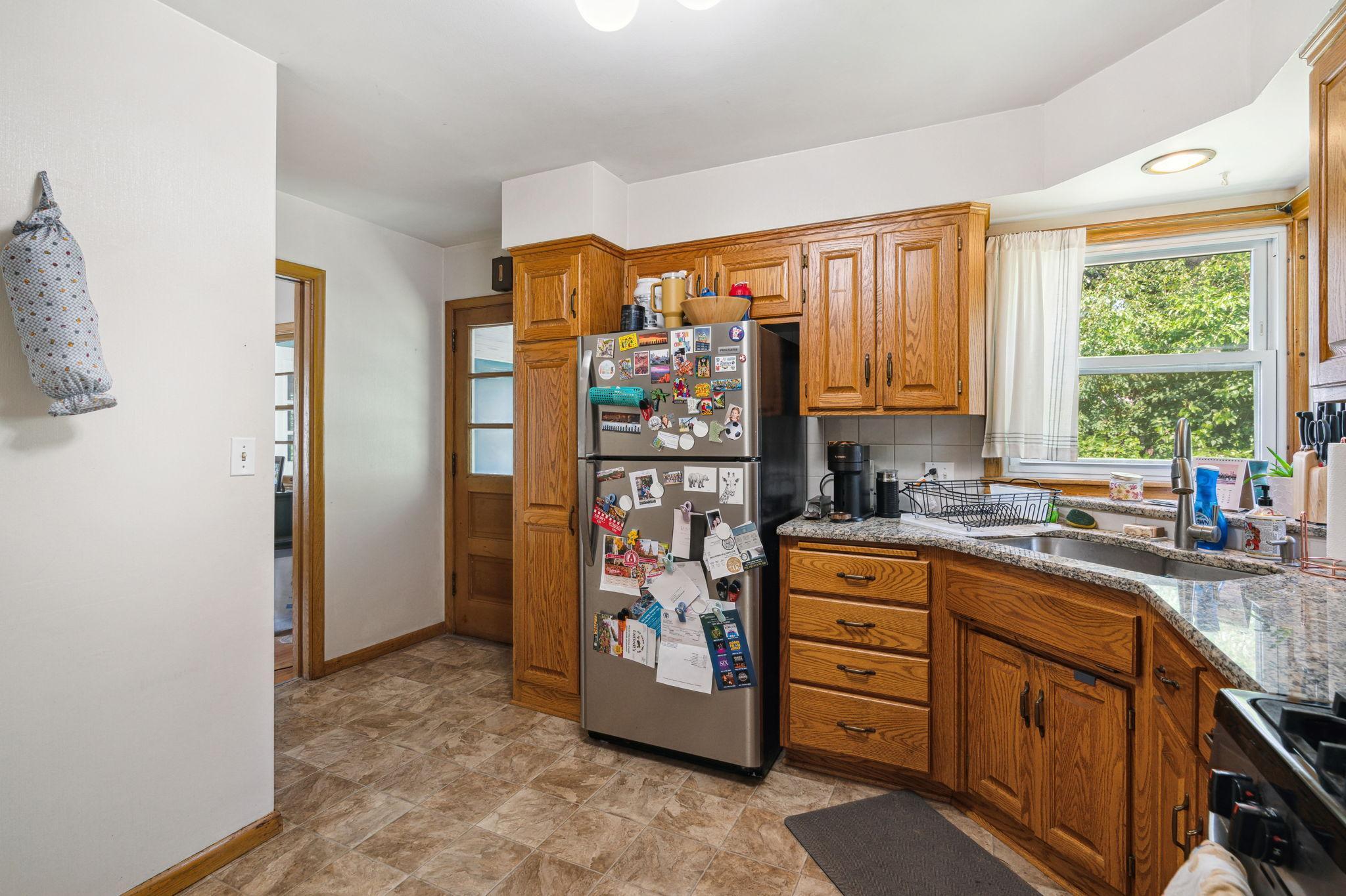 6819 Eliot View Road Property Photo 8