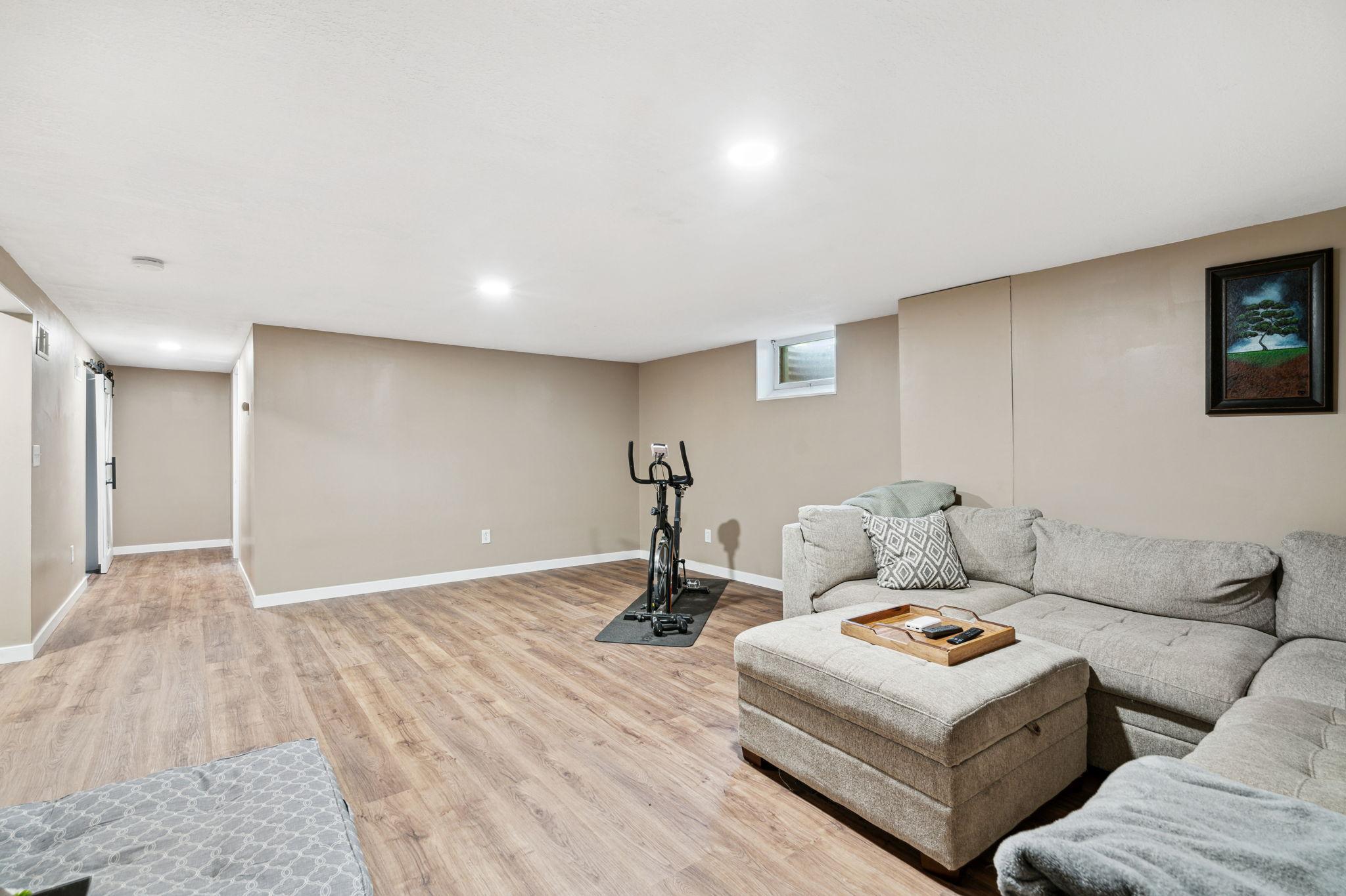 6819 Eliot View Road Property Photo 10