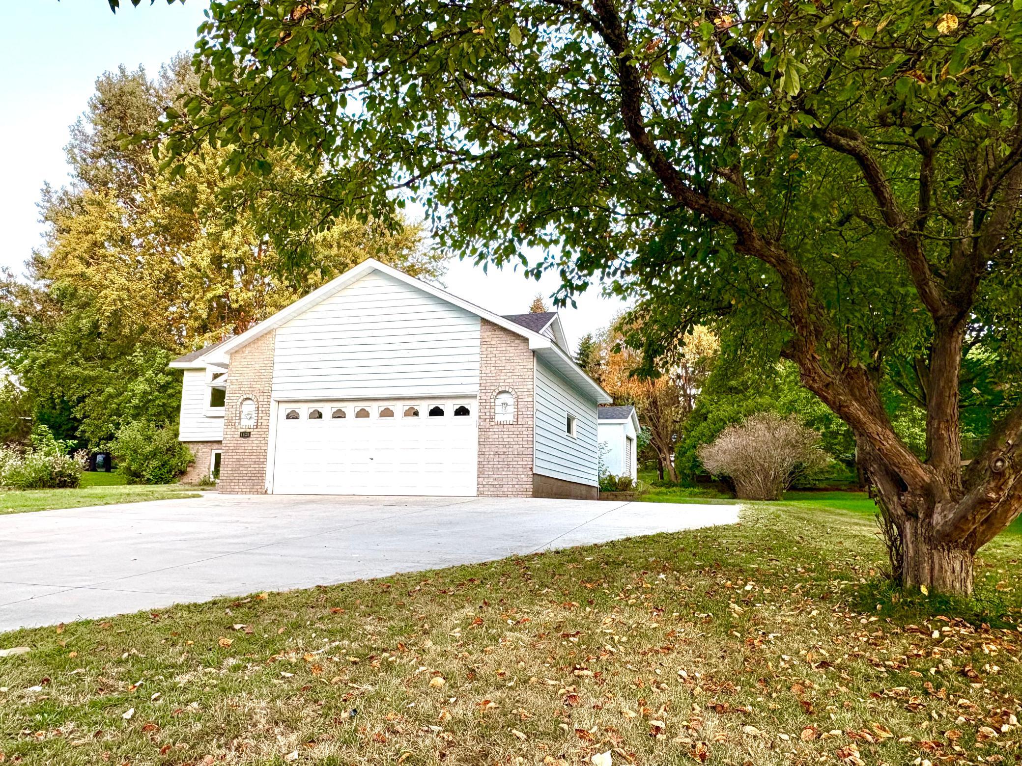 1827 Haller Way Property Photo 4