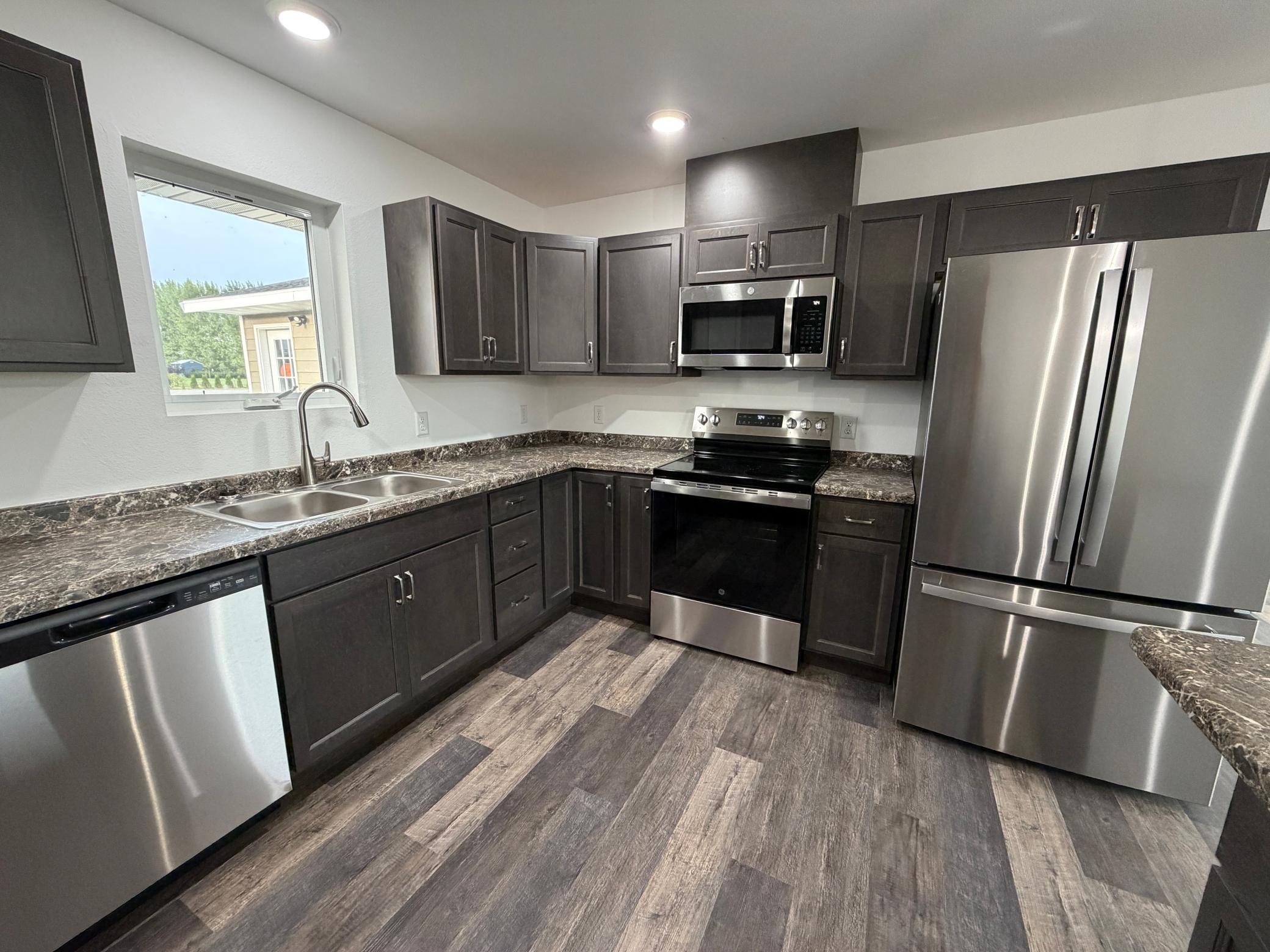 100 Oak Crest Blvd Property Photo 6