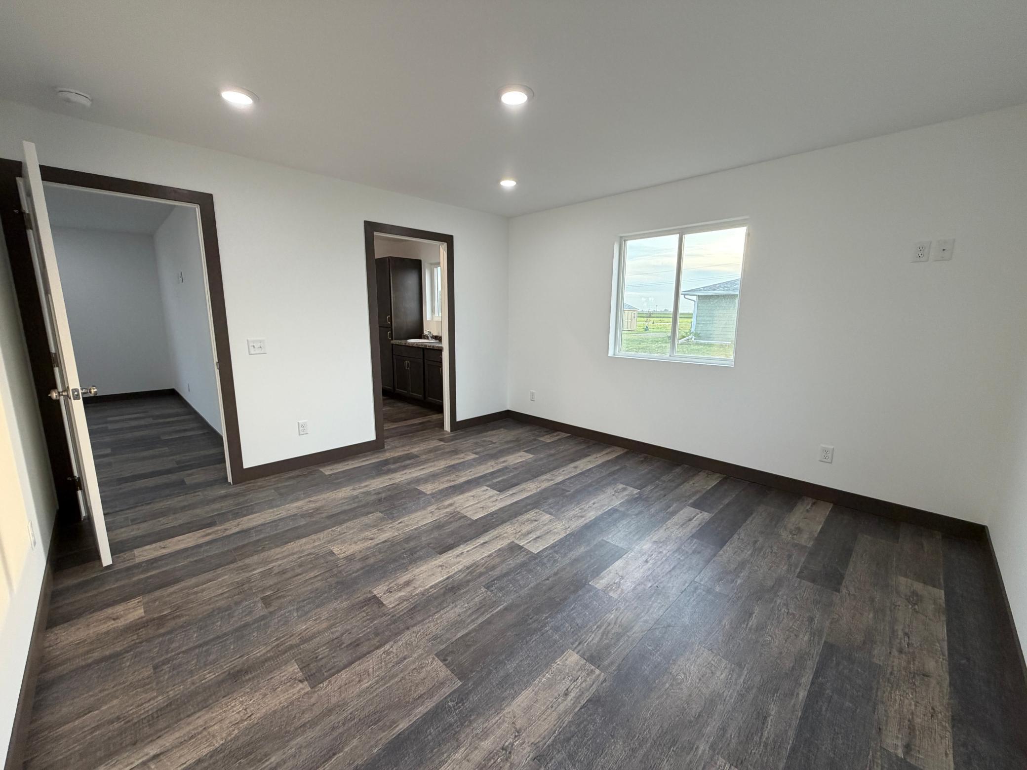 100 Oak Crest Blvd Property Photo 11