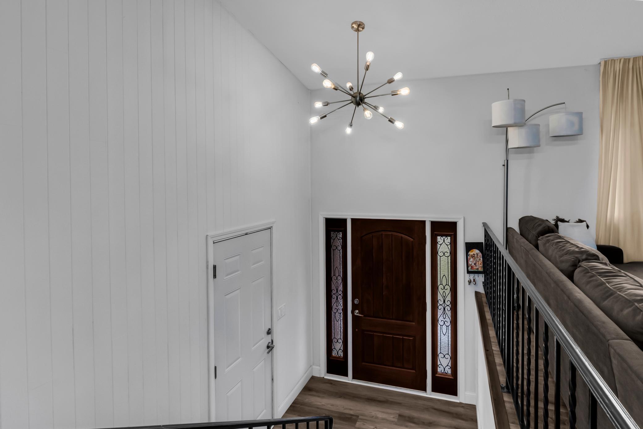 2641 Ridge Lane Property Photo 6