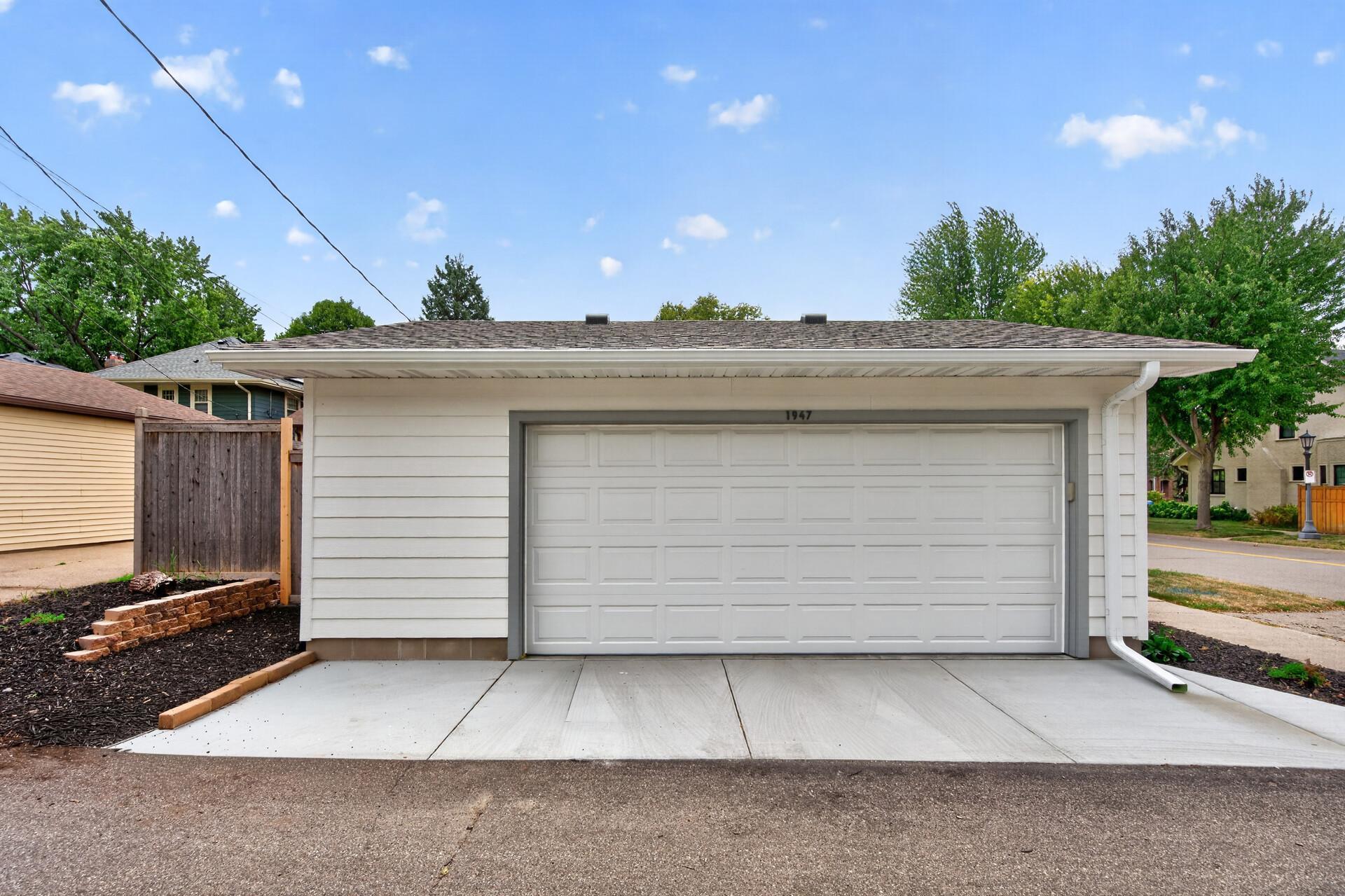1947 Portland Avenue Property Photo 48