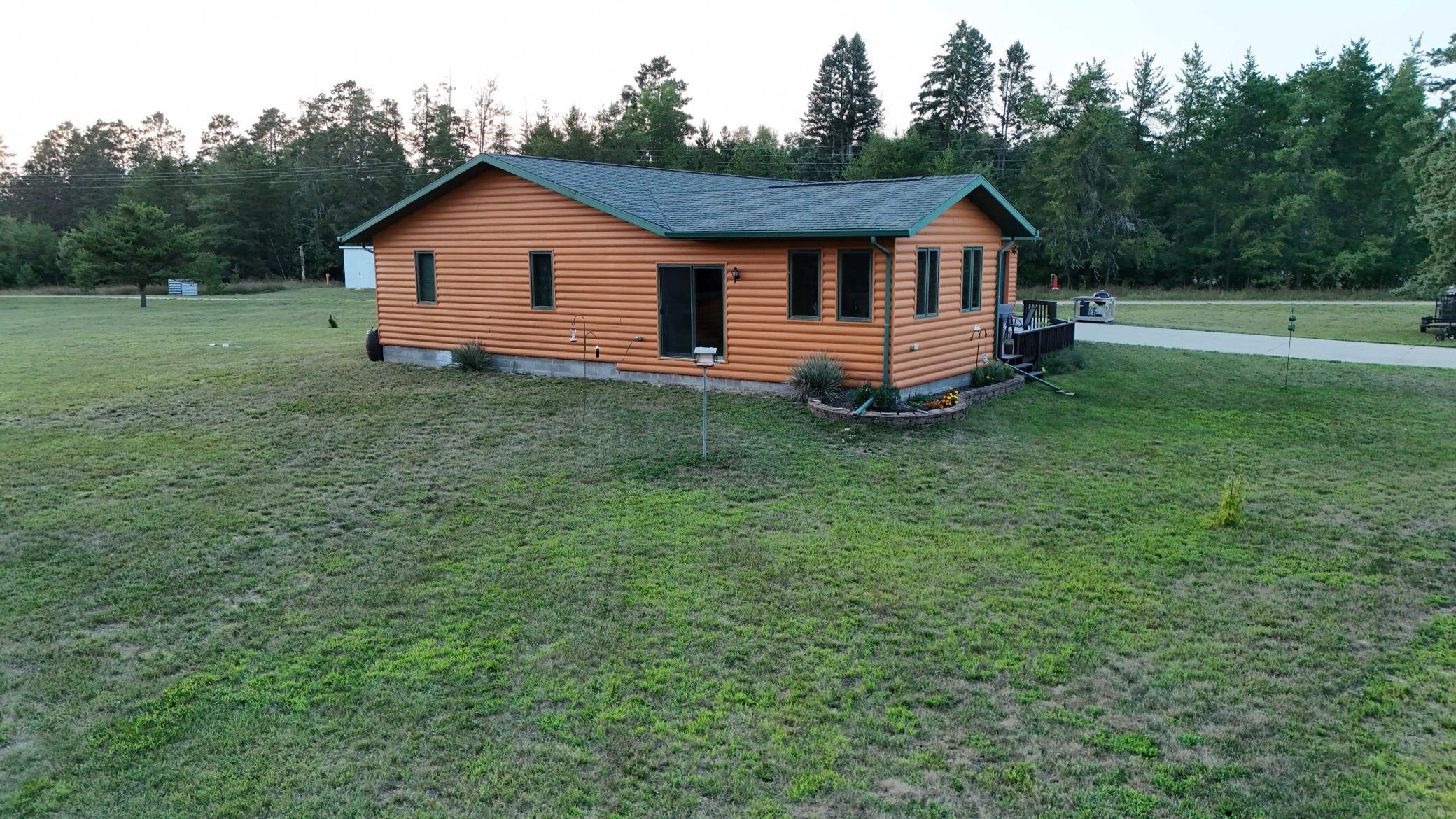 37261 Night Hawk Road Property Photo 9